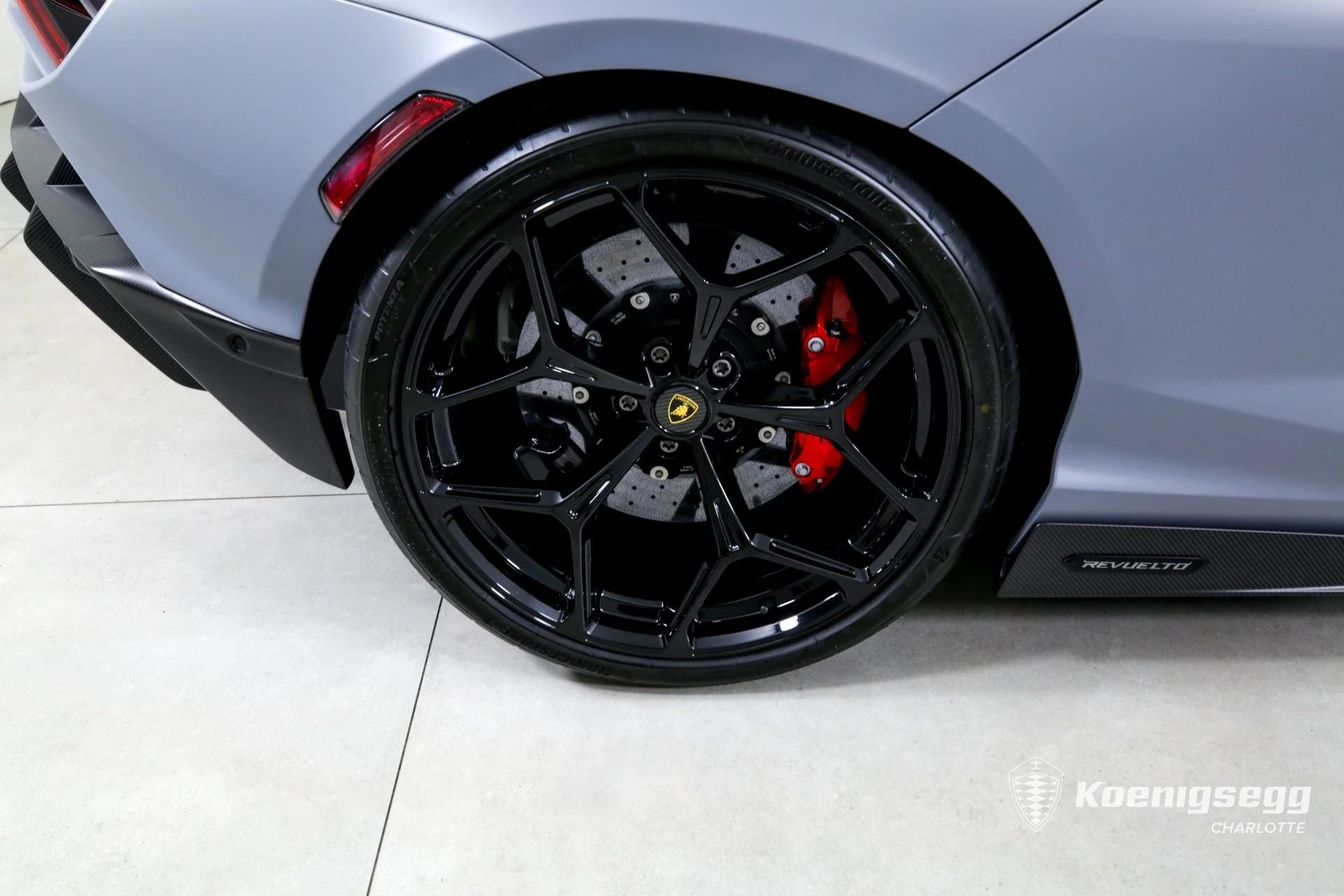 mph028_4007080698_Used_2024_Lamborghini_Revuelto_1740520179_4319647334