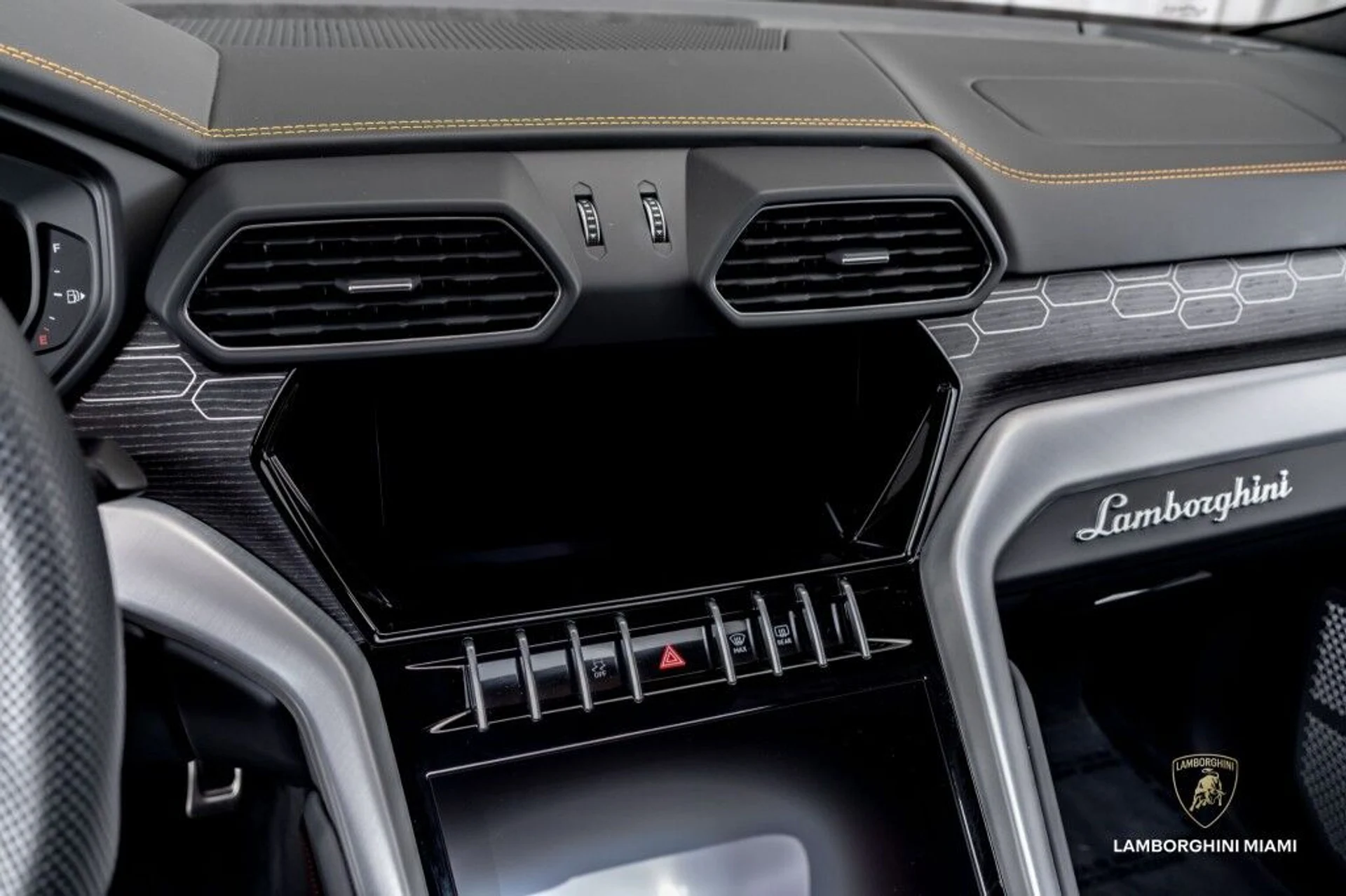 mph028_4012167192_861bcbfe934b58b670bd632c8577f7d6_624971c3ab