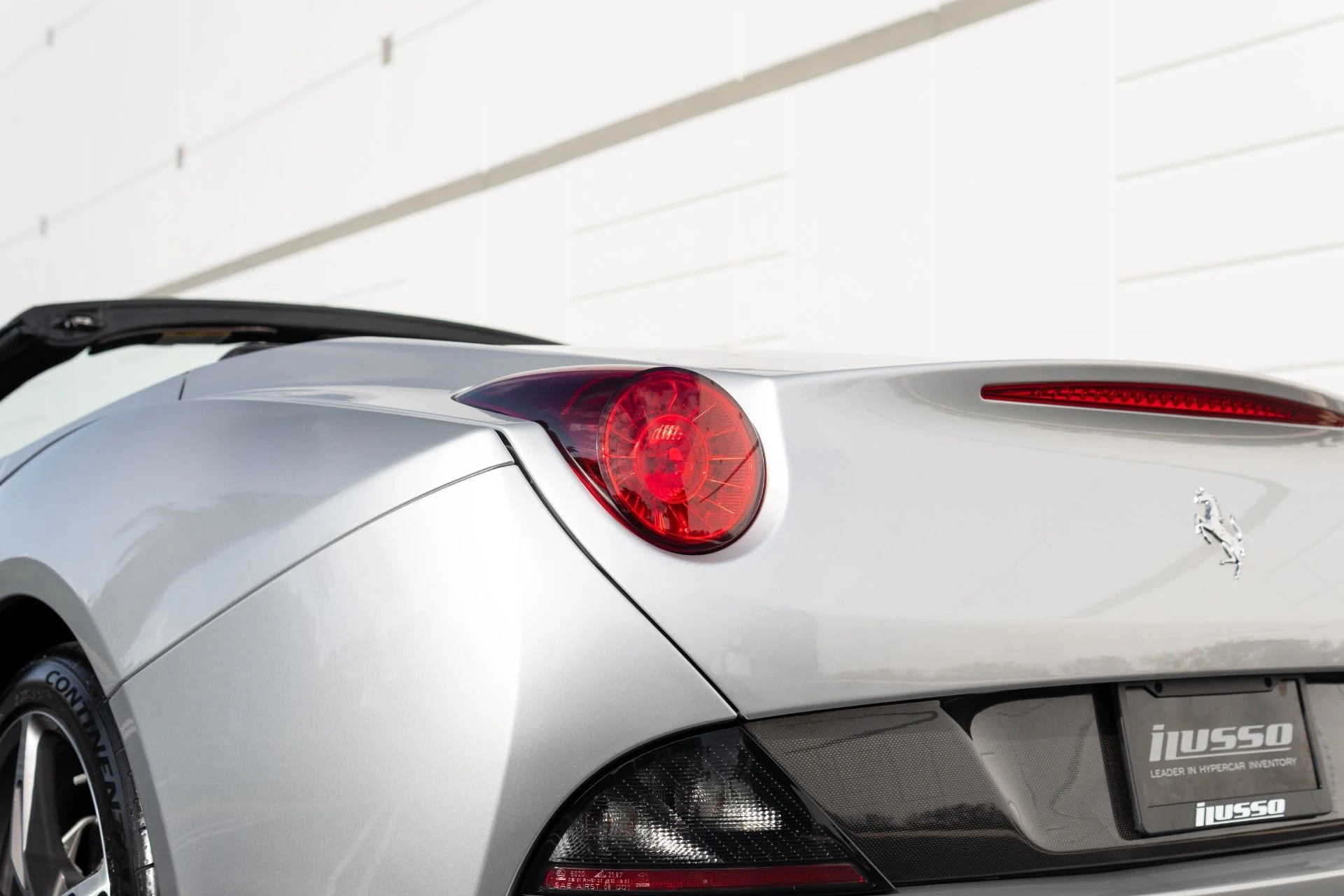 mph028_4012544631_Used_2014_Ferrari_California_1774924910_fc1853b112