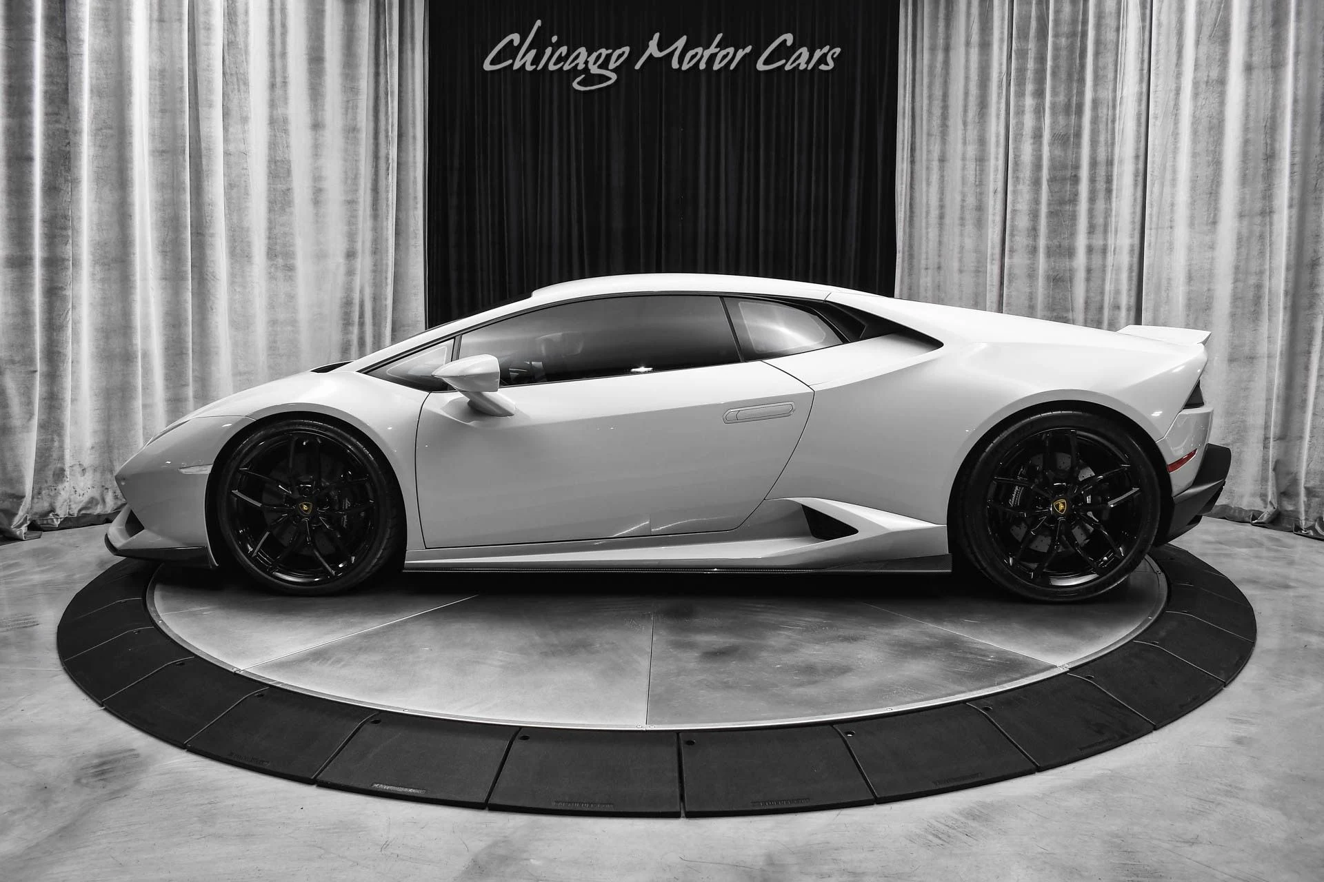 mph028_4013242026_12501_p29_l_56e0bf393e