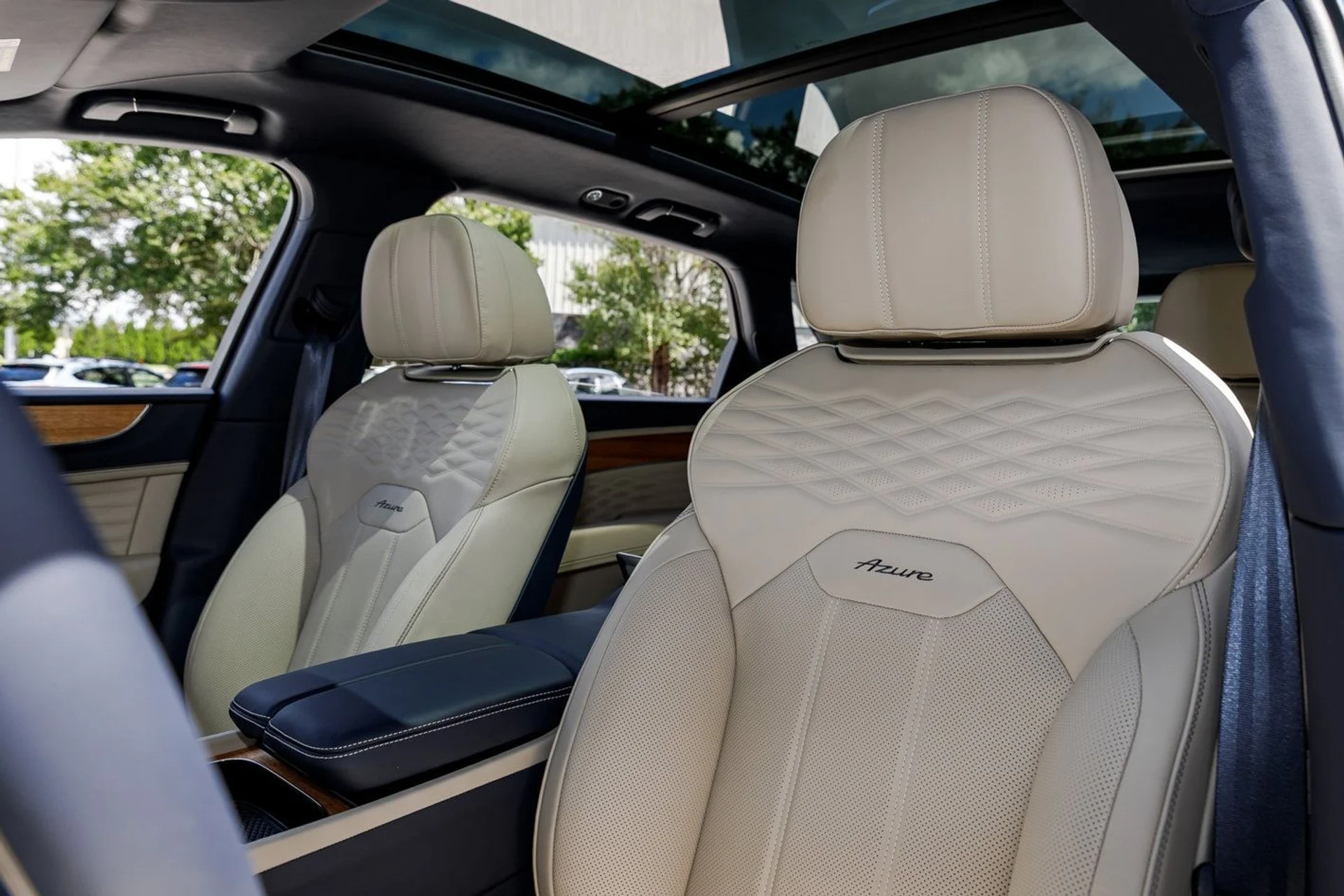 mph028_4013780366_7a966626fb9c7addd5c45f296d487799x_05b30e15d8