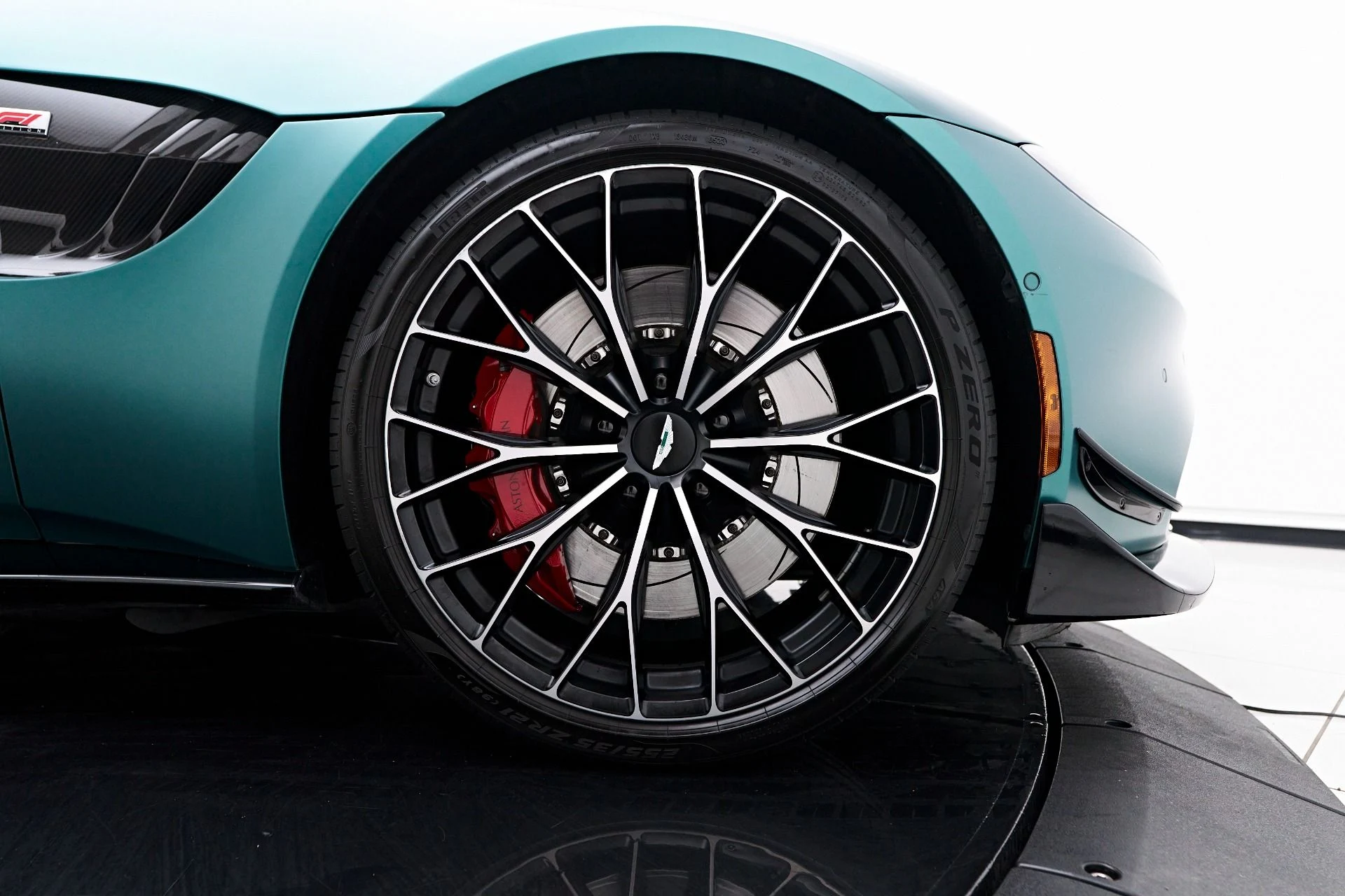 mph028_4015887714_Used_2022_Aston_Martin_Vantage_F1_Edition_1756259692_1eaa3b2ed9