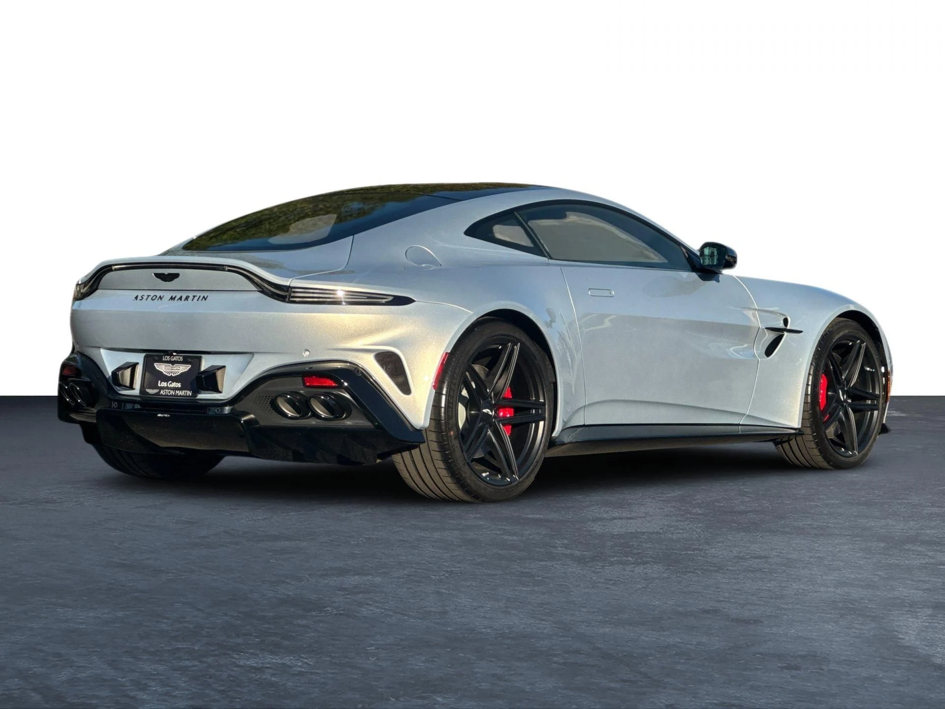 mph028_4018236292_Used_2025_Aston_Martin_Vantage_1747424232_4d00a95075