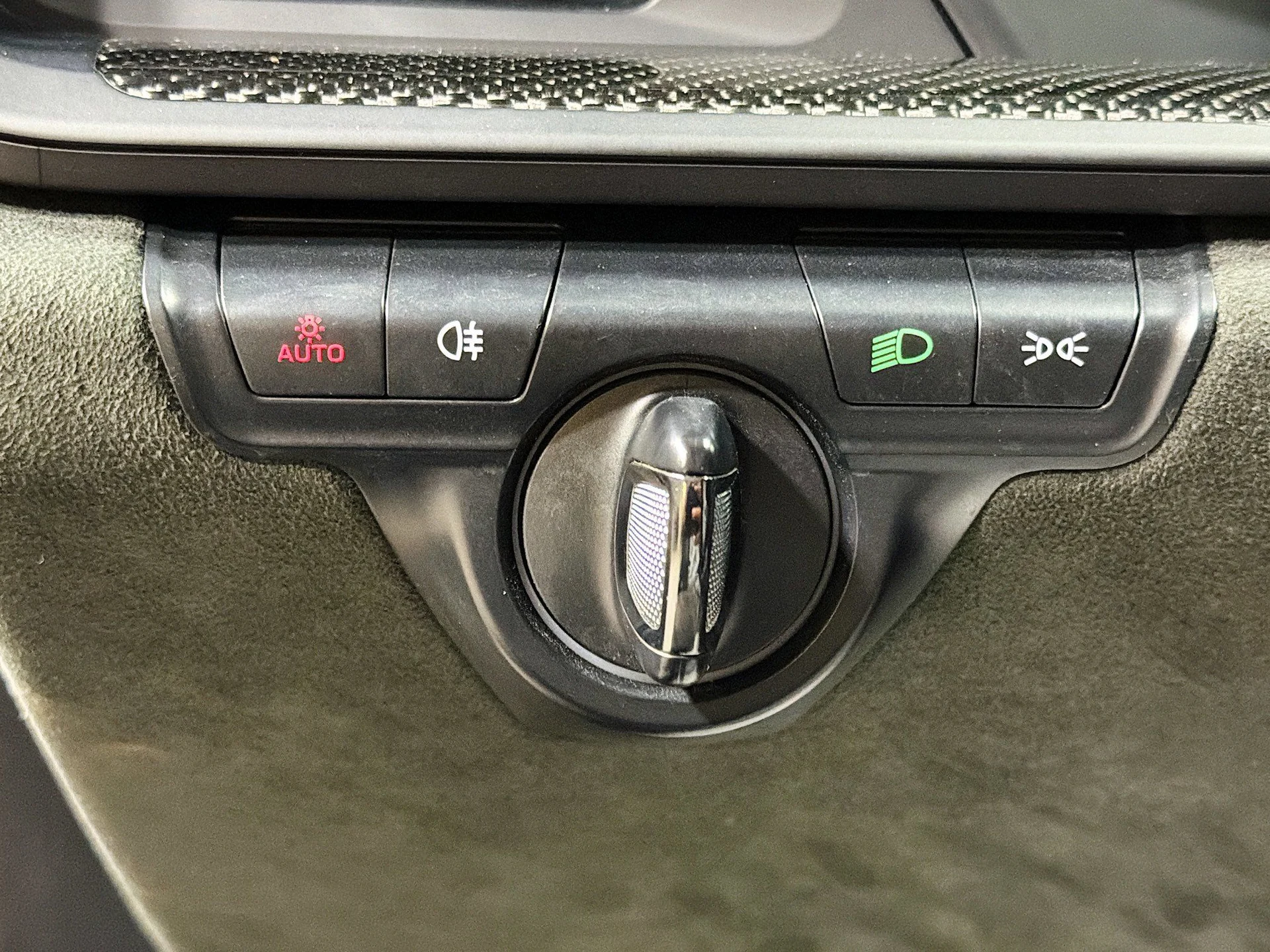 mph028_402728767_16e2e0fa8441e68de26291c202b01055_9538170192