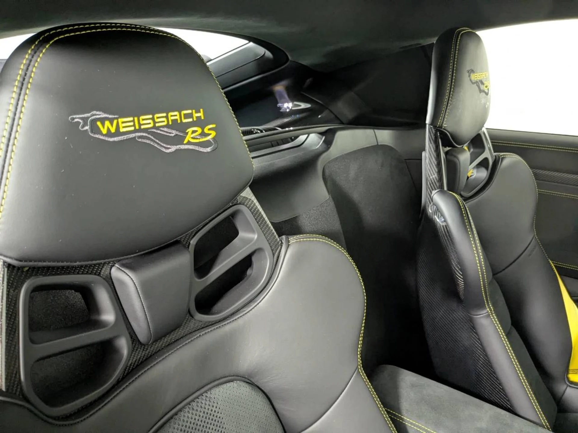 mph028_4035522020_1280_a04065ad9f