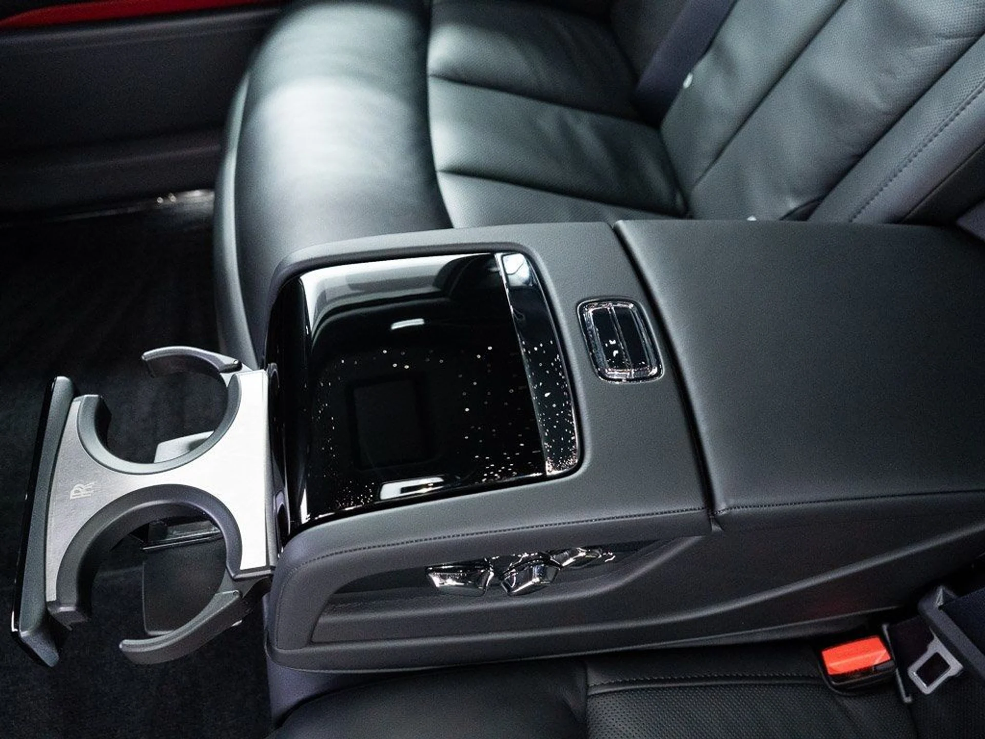 mph028_4039182453_9cc3dc53b942524fcb84288016ff6bd8_6203d80f35