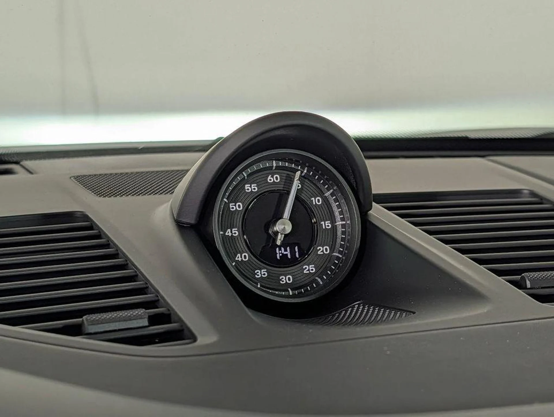 mph028_404151356_JOR_Pec_V8dt_Ks3_YT_0_BDI_Mmt_S8_Y_0f522183e1