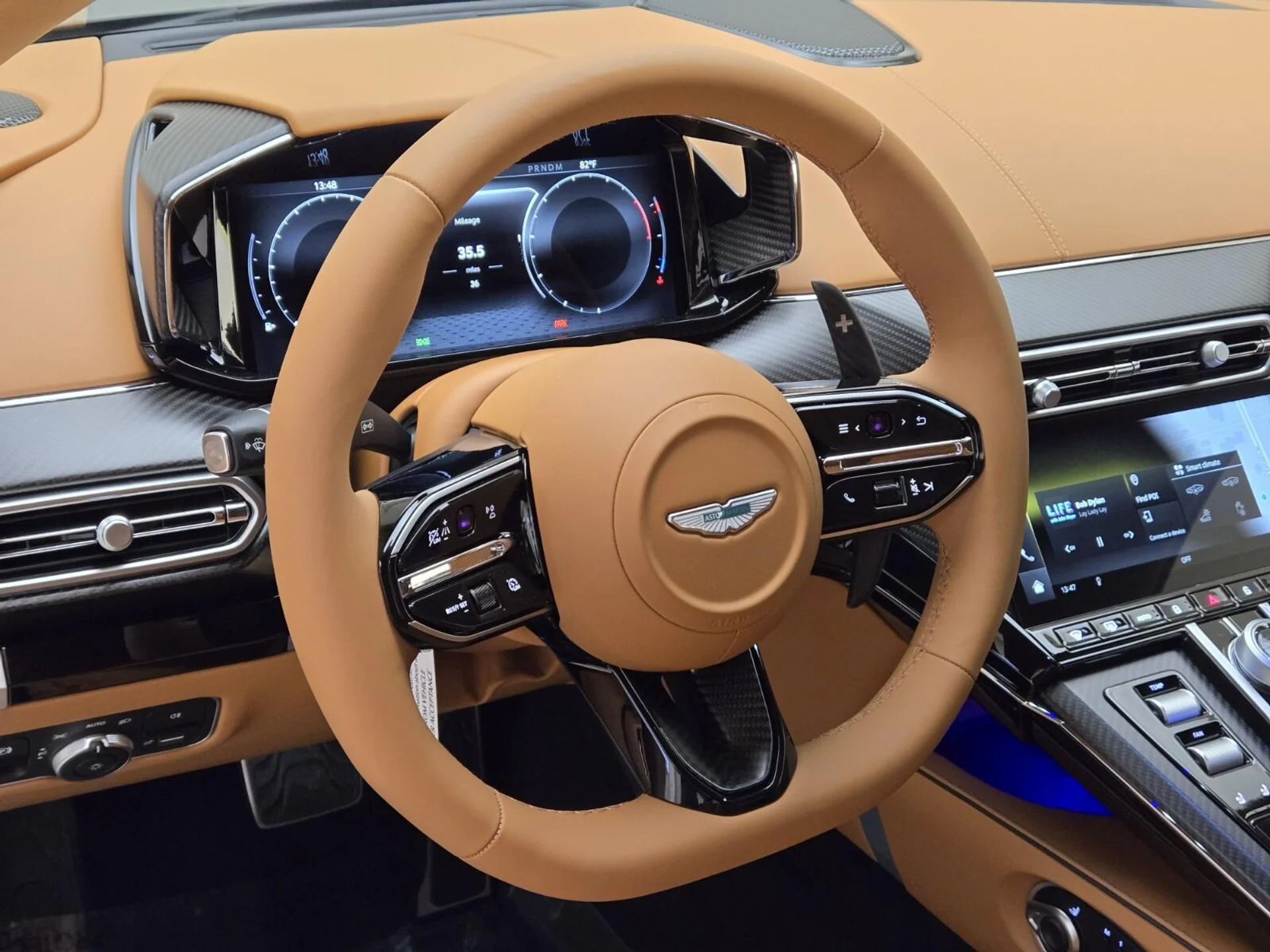 mph028_4044012056_New_2026_Aston_Martin_Vantage_S_1775625505_e0e4ac297f