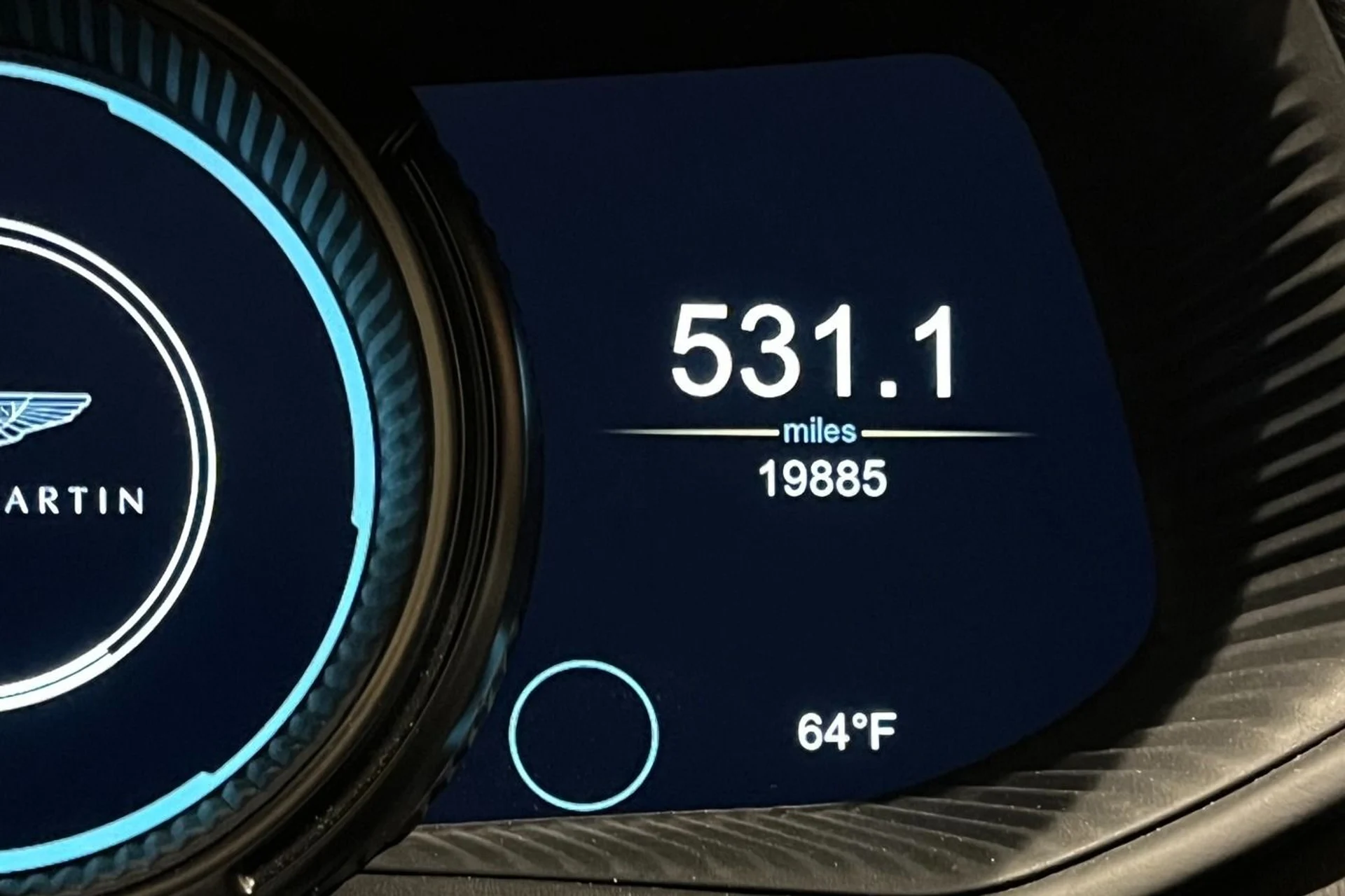 mph028_4058975253_Used_2018_Aston_Martin_DB_11_V8_1763143016_196e01f38d