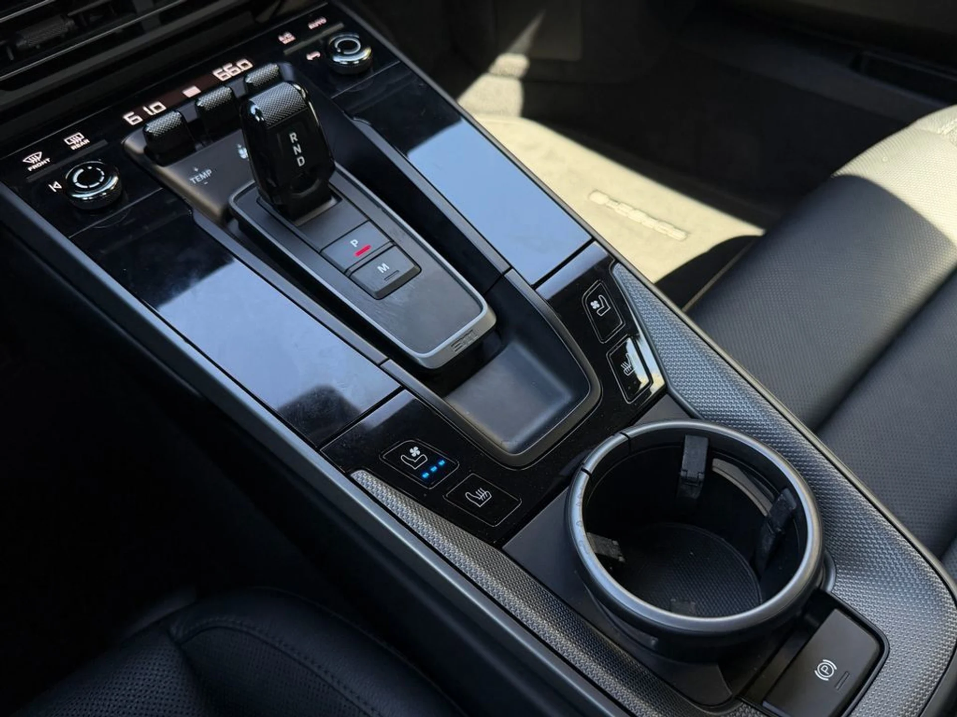 mph028_4059613388_f93195ba2d3b4b3187405994e213a489_54a79aad04