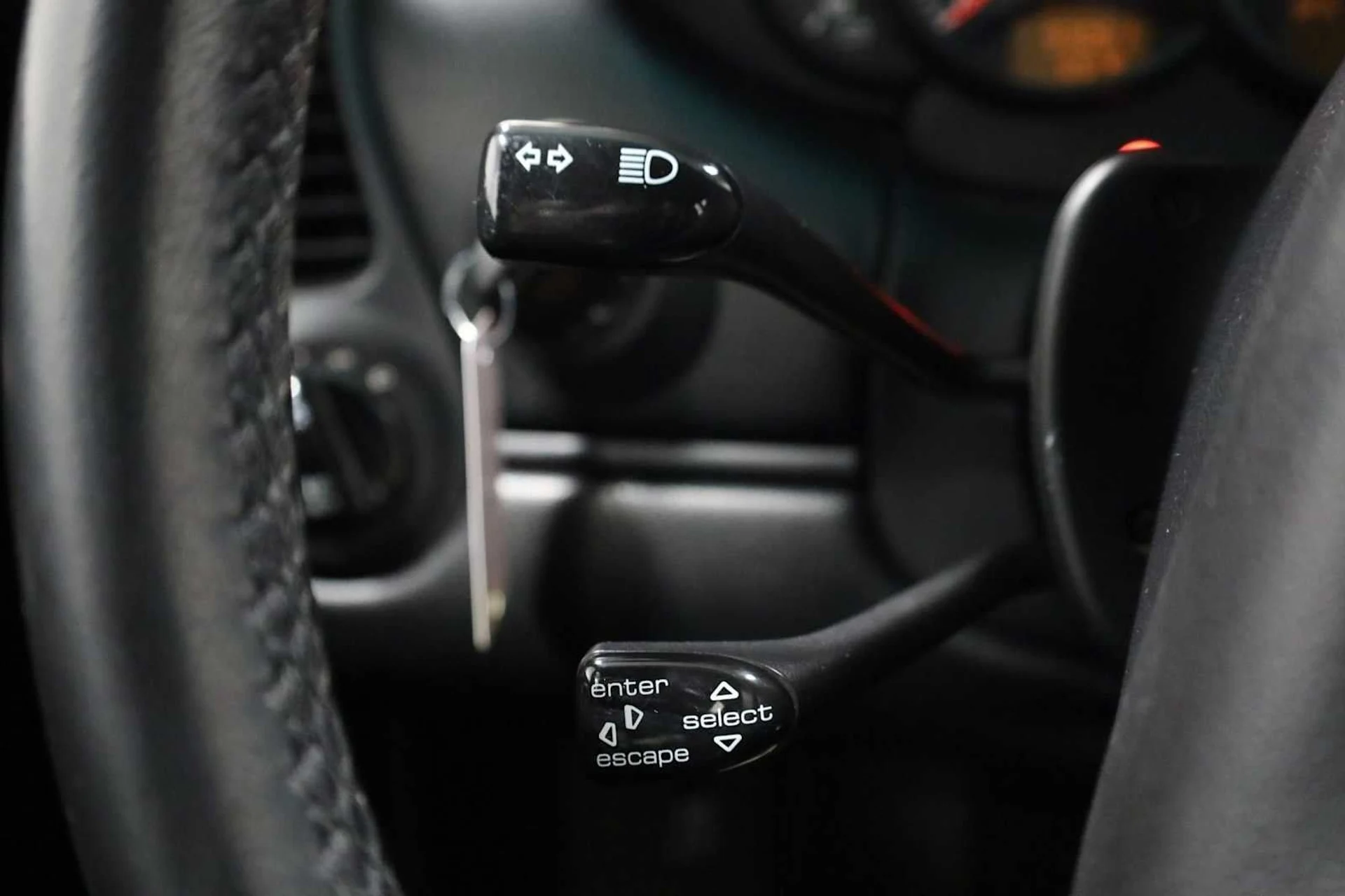 mph028_4065006682_2f9078dd5d0a6d4f7541a513cd8abf3e_f40dbb1712