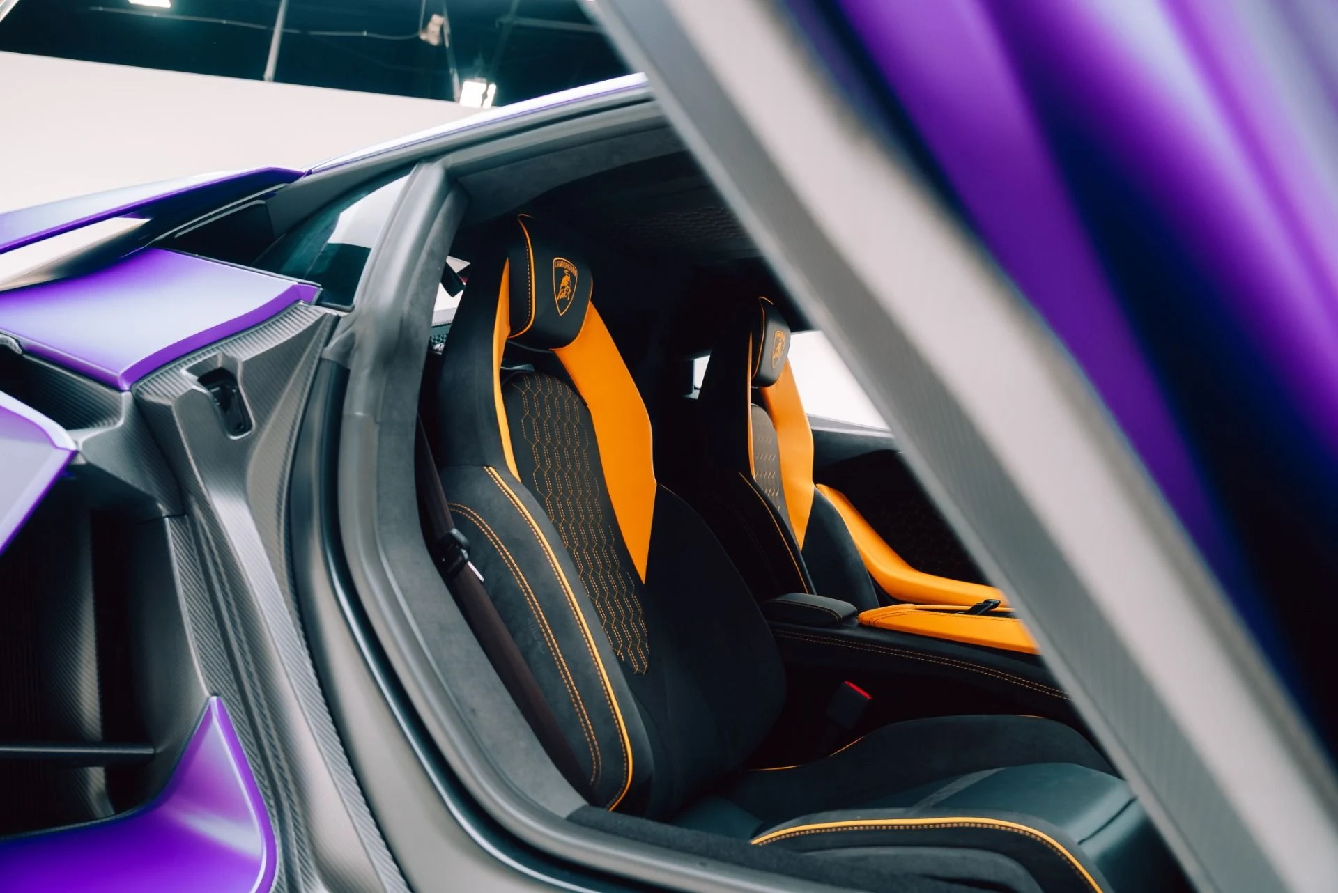 mph028_4067781920_Used_2024_Lamborghini_Revuelto_1762882635_d11aa370fb