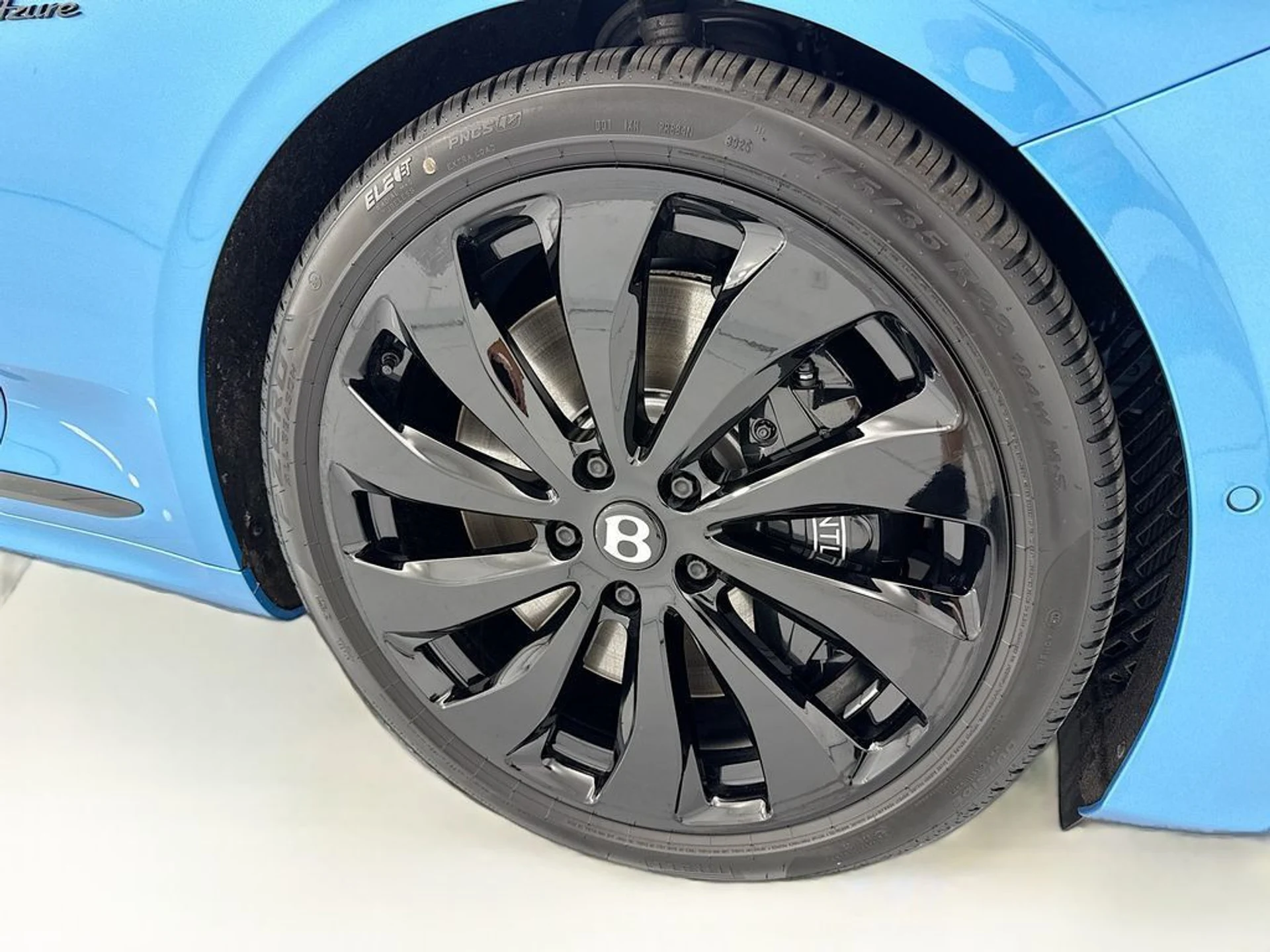 mph028_4076425847_new_2026_bentley_continental_gt_azure_8119_22999711_29_1024_d56b861fd0