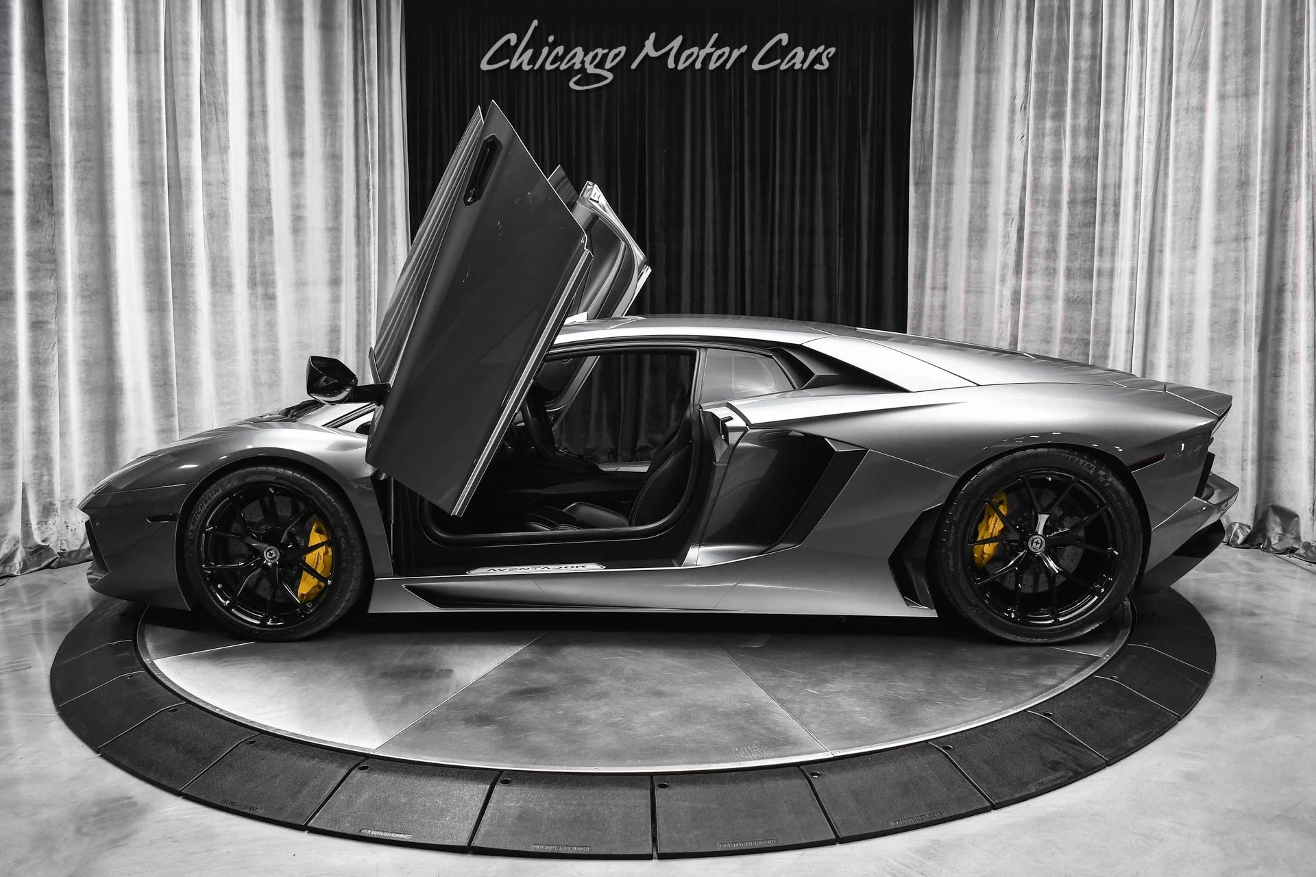 mph028_40817330_12975_p29_l_a872344fb2