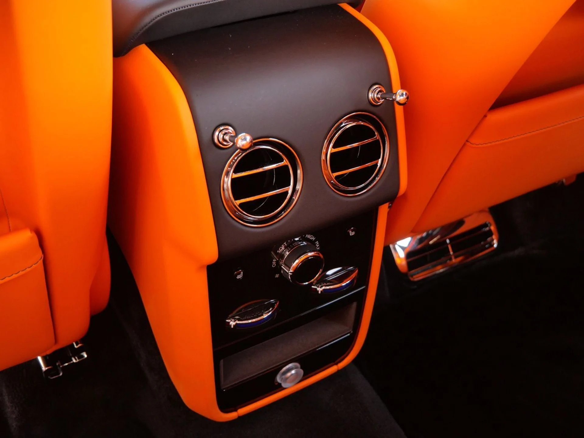 mph028_4084269785_85d0f9f9bffe65553c3e7160f8092e12x_37287e0a38