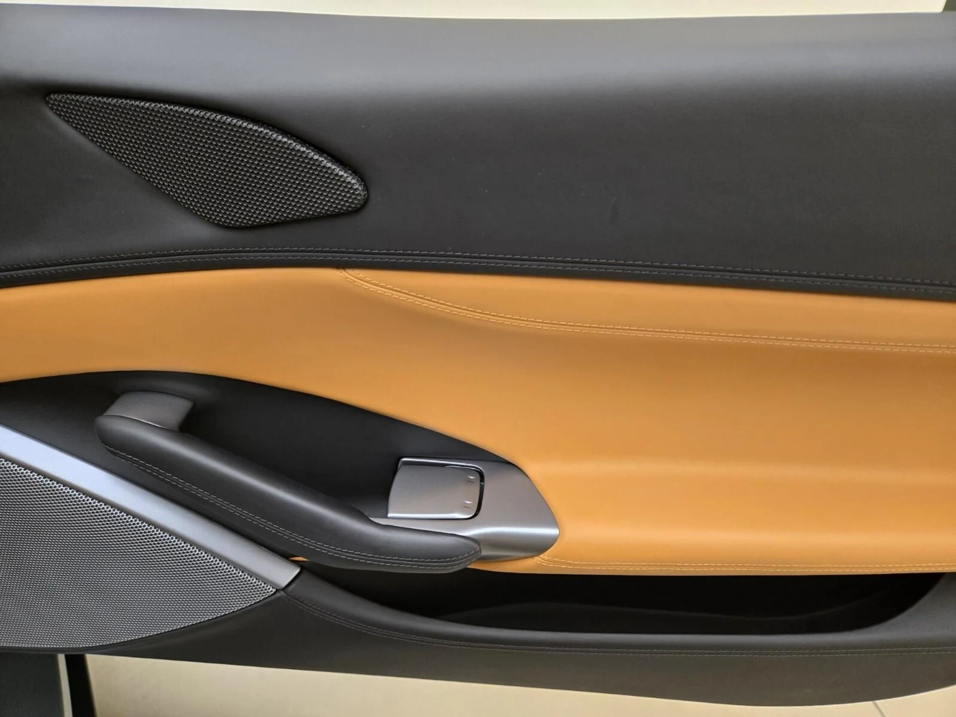 mph028_4093782743_Used_2019_Ferrari_Portofino_1762588087_d4827477ca