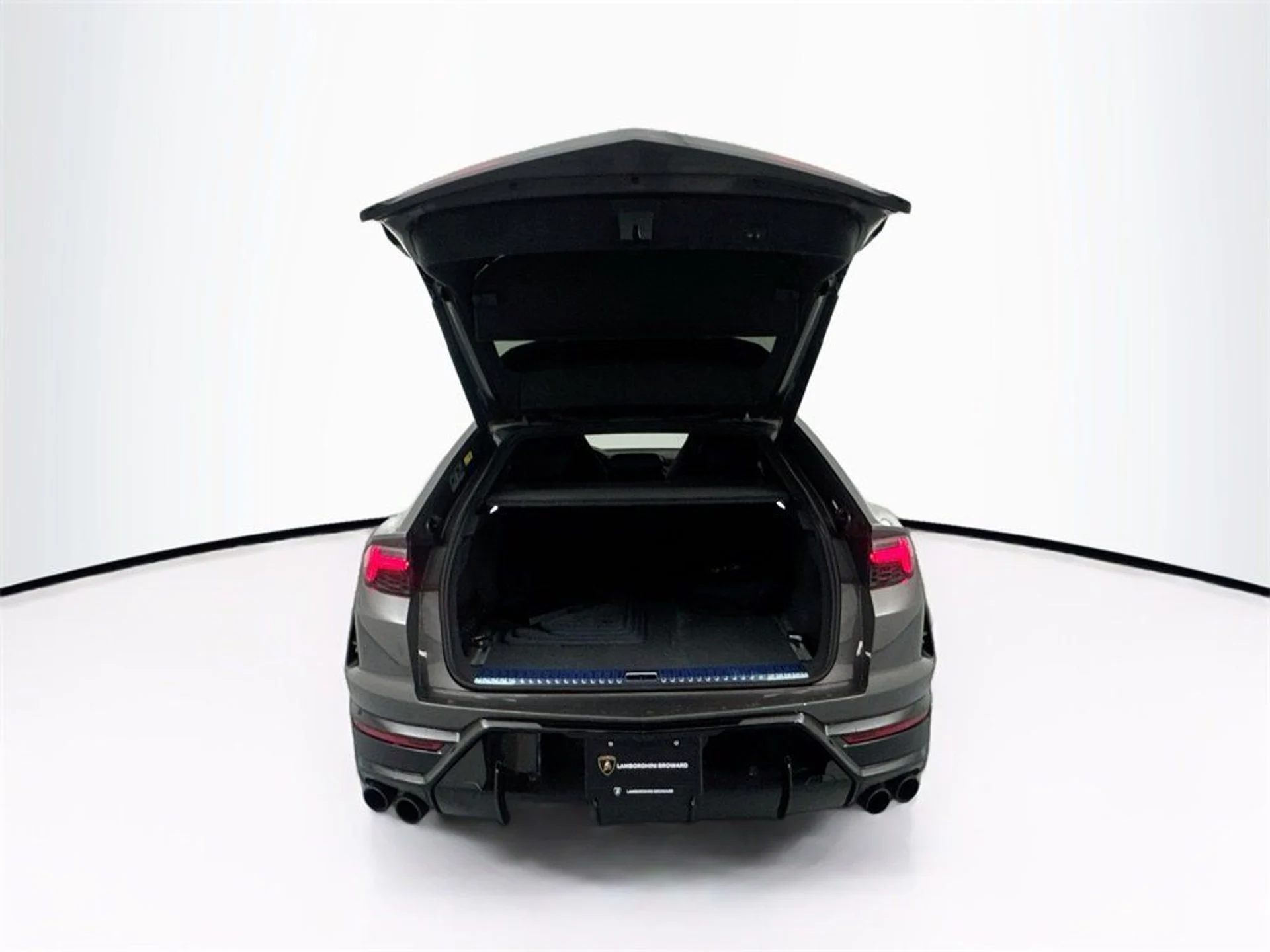 mph028_4102142325_004dad00053f863814437a7f0efbc33c_65b4b5abd8