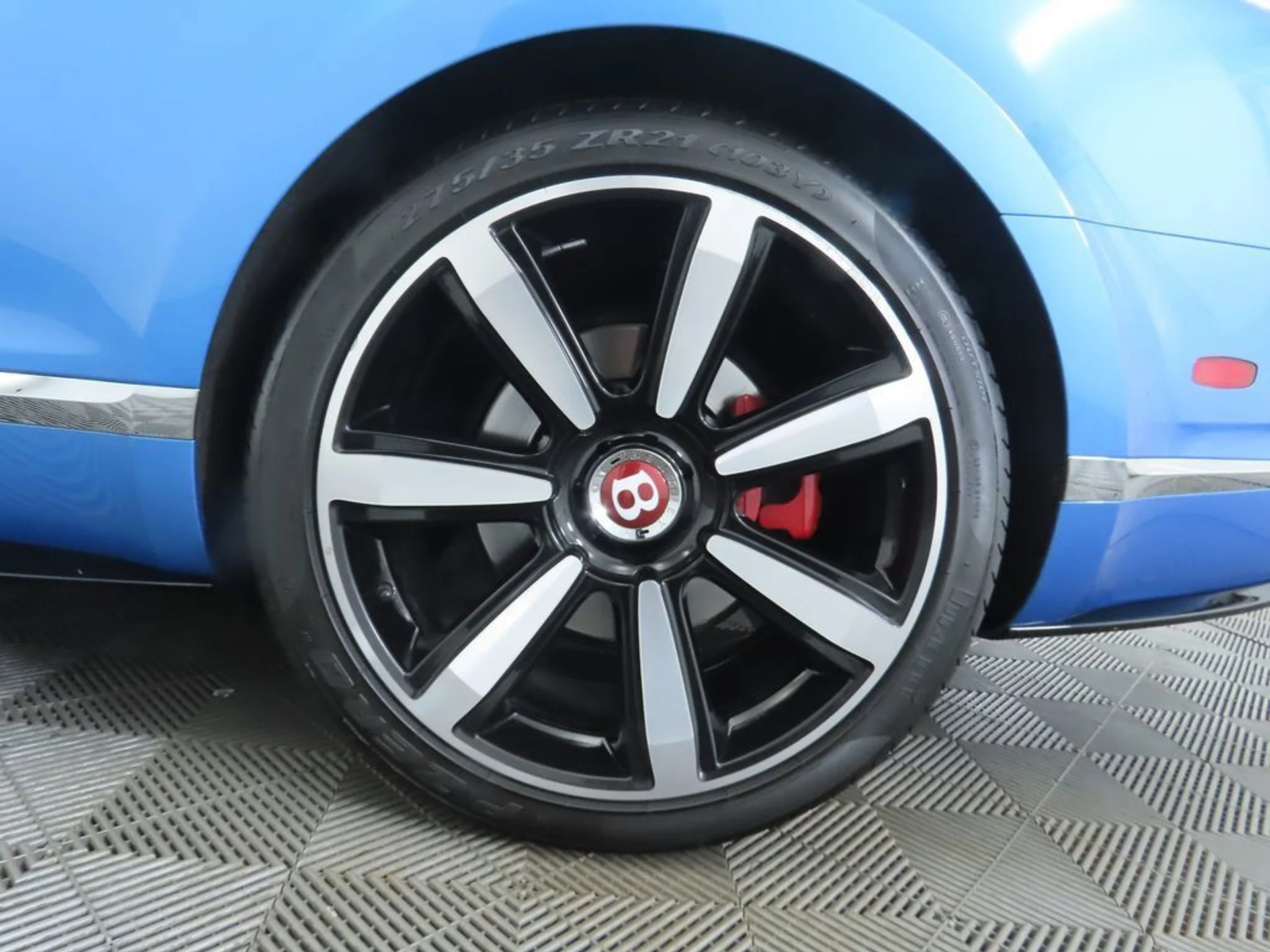 mph028_4103966911_used_2014_bentley_continental_gt_v8_s_2drconvertible_8119_22979396_29_1024_18f5d06e01