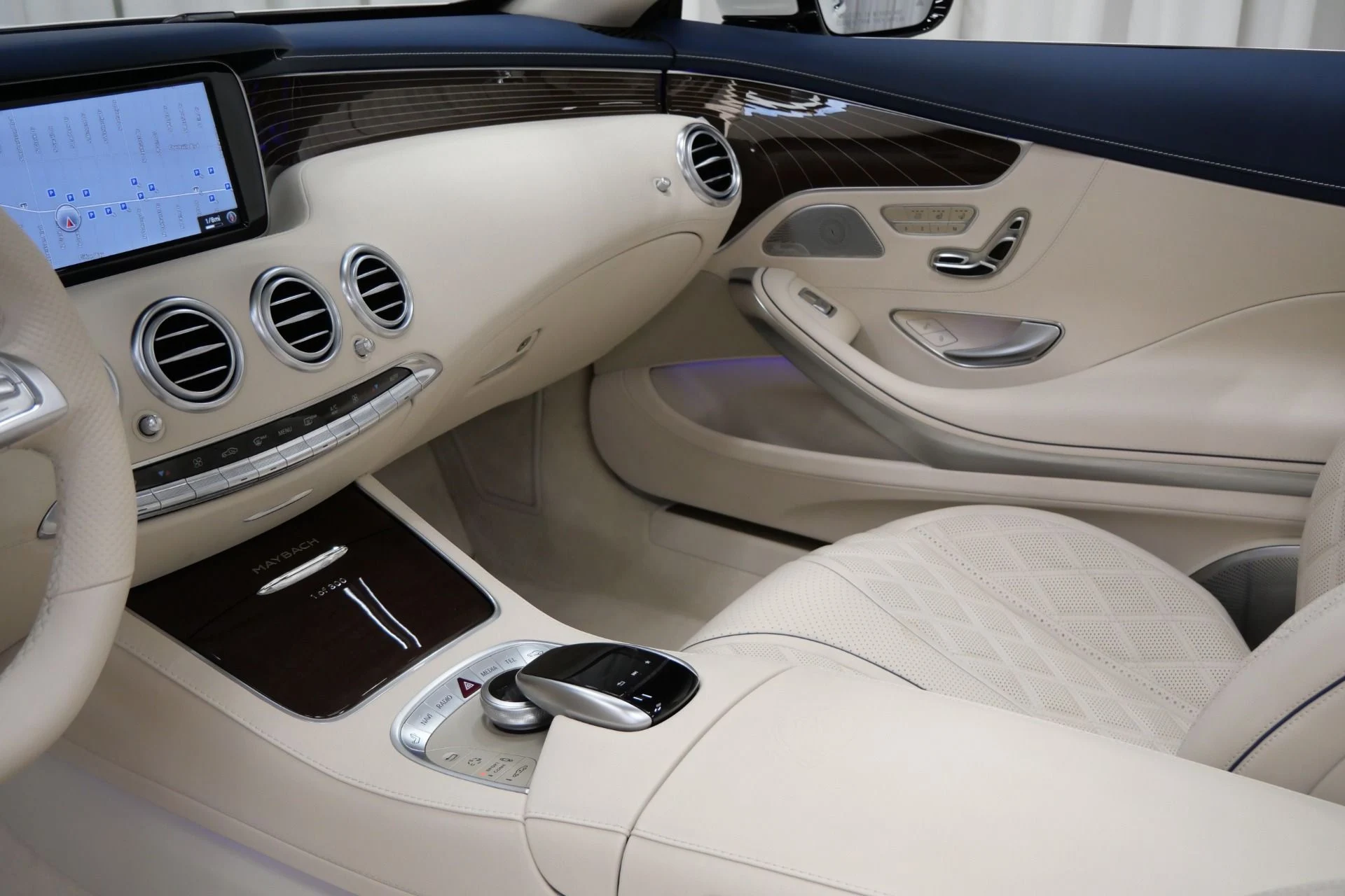 mph028_4108520350_Used_2017_Mercedes_Benz_Mercedes_Maybach_S650_Cabriolet_1758656467_2eb0b84b5b