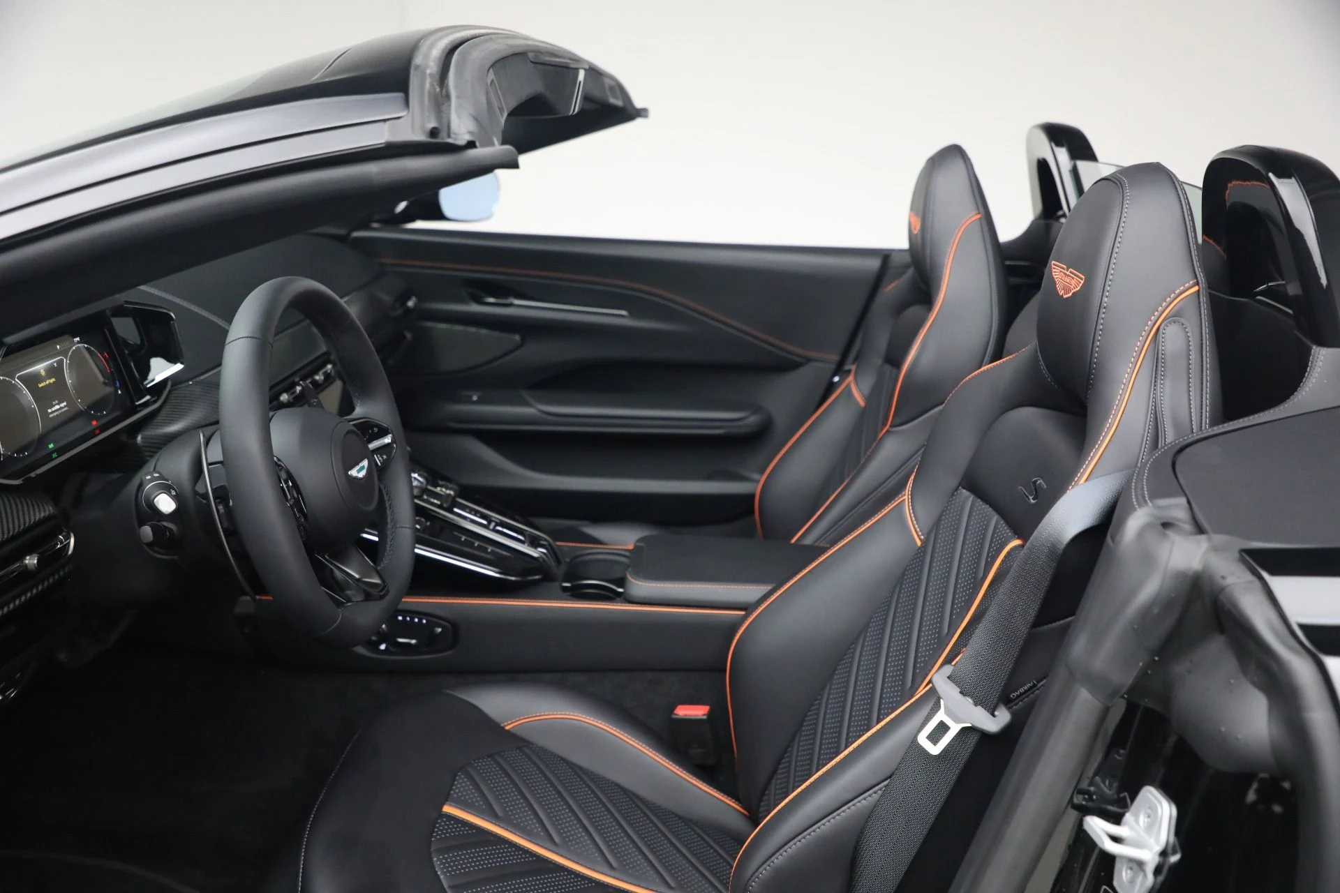 mph028_4114908292_New_2026_Aston_Martin_Vantage_S_Roadster_1790281816_9b3e85ca26