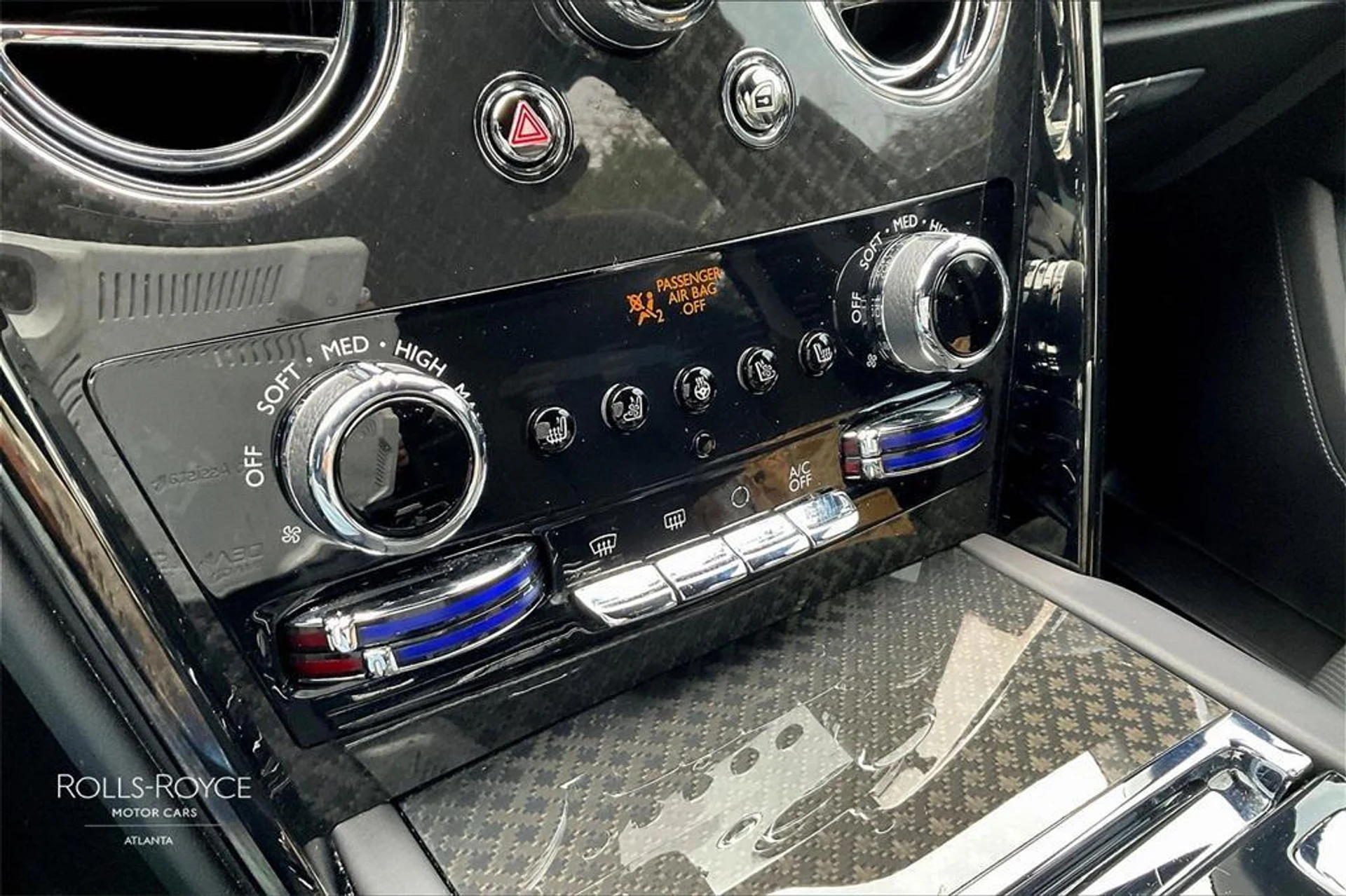 mph028_4124432927_V_Ri_ezb_Ow_L_JFA_41_Seq6_B_Ba20_9e4fa60a59