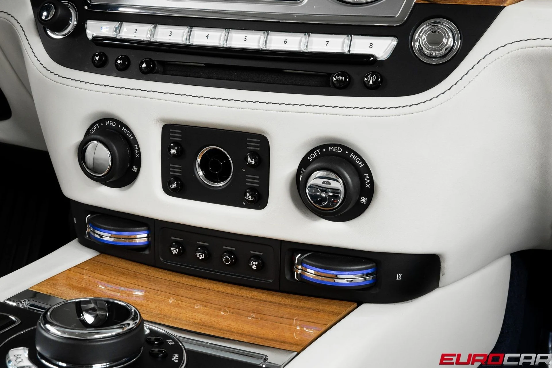 mph028_412643017_image_29_95933bdb0c