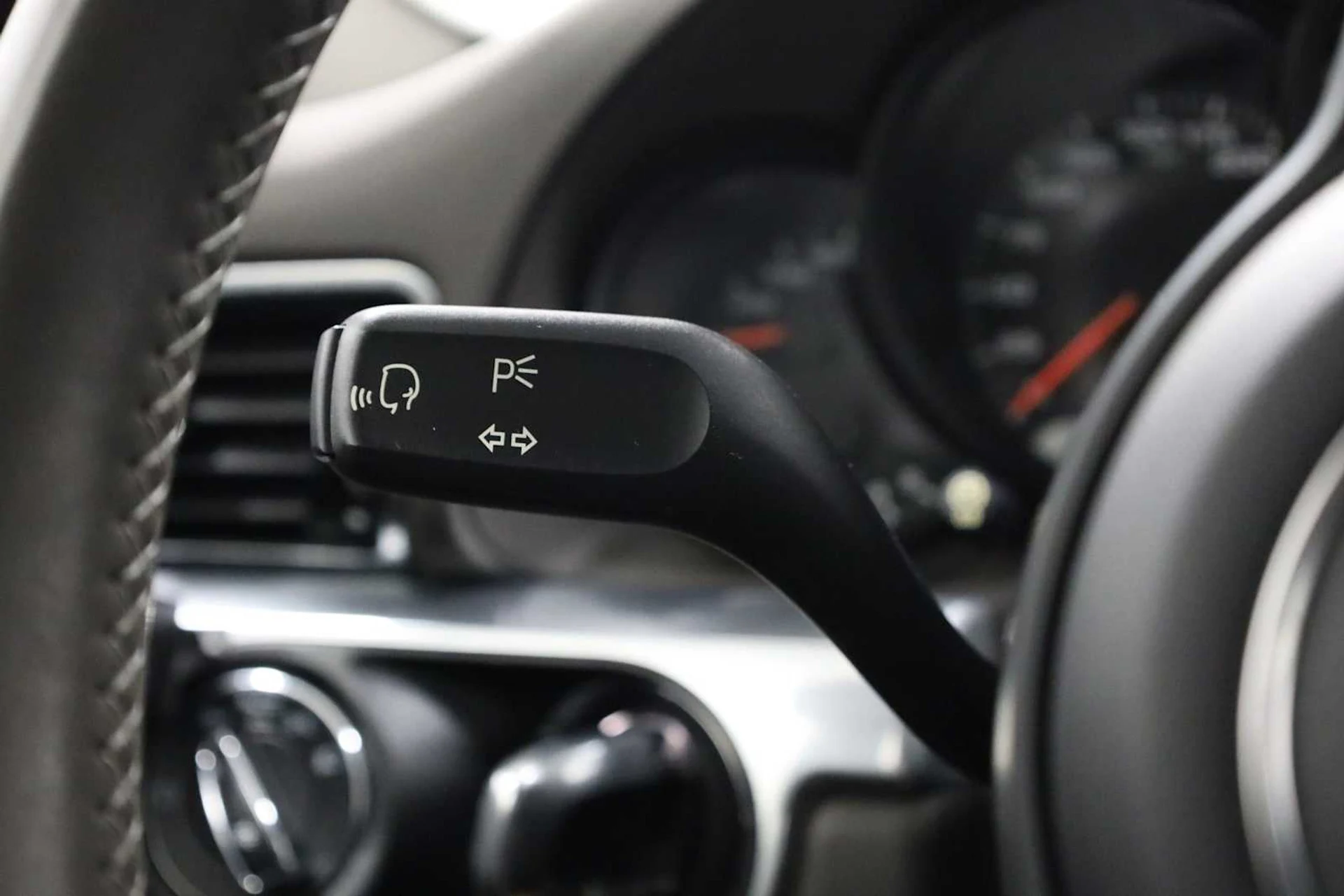 mph028_4132200225_83cdb75b353bcda7aaf92b55369c2419_9a9fd1d43d