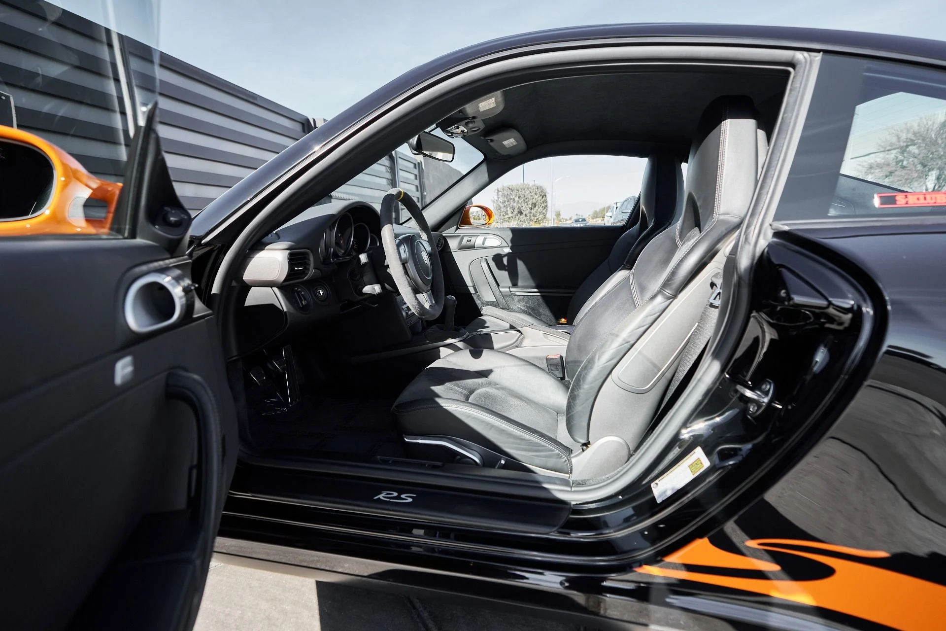 mph028_4132761854_Used_2007_Porsche_911_RS_1763228686_2e14d6db89