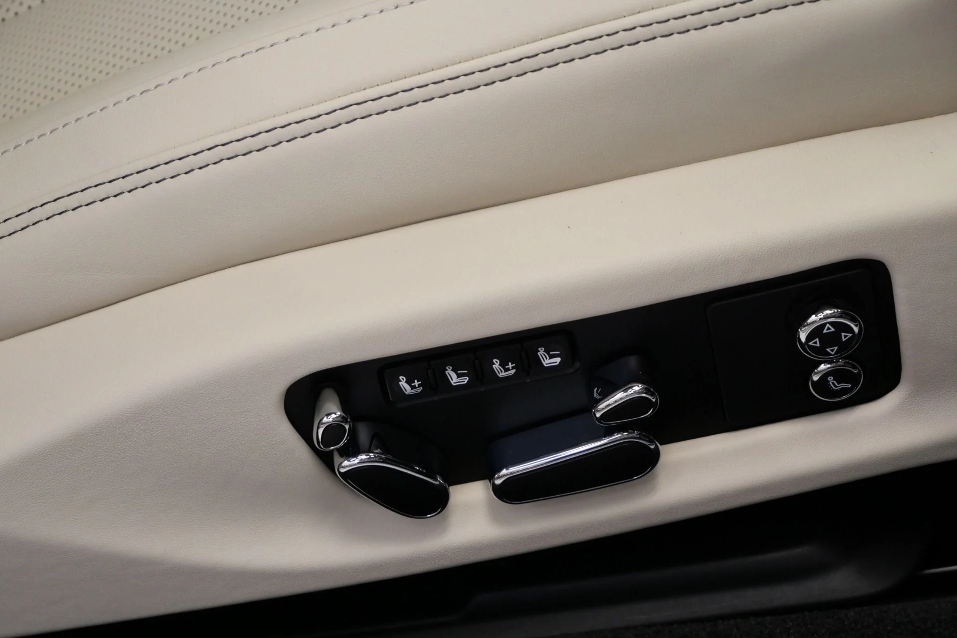 mph028_414673681_Used_2022_Bentley_Continental_GT_V8_1755108138_a3030eee44