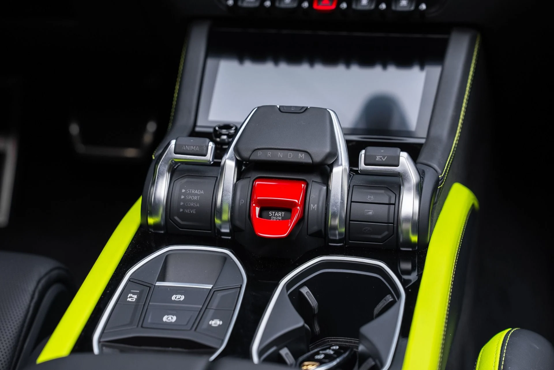 mph028_4146849858_Used_2025_Lamborghini_Urus_SE_1767912069_13f9a740cf