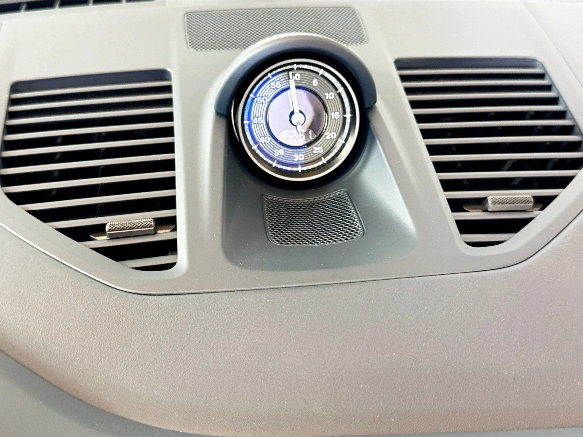 mph028_4148172743_efd1c21b552c23d6406939f459accea8_3b39212406