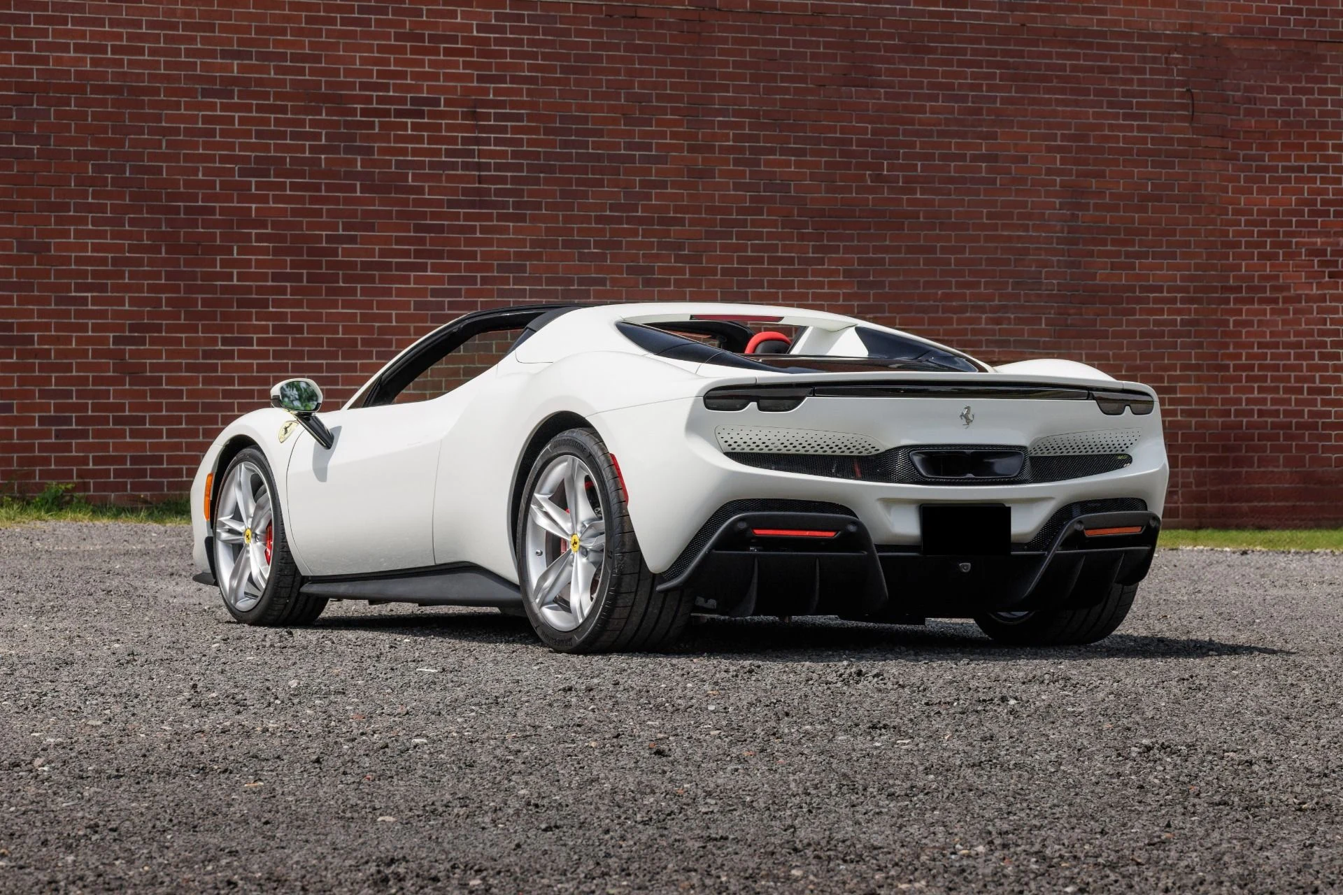 mph028_4170150339_Used_2025_Ferrari_296_GTS_1755544147_129ef9af17