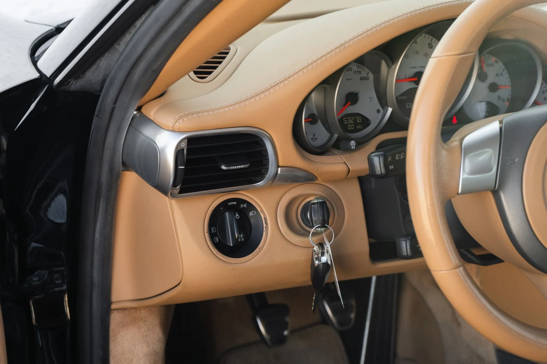 mph028_4172075069_Used_2006_Porsche_911_Carrera_4_S_1765481639_6393d05399