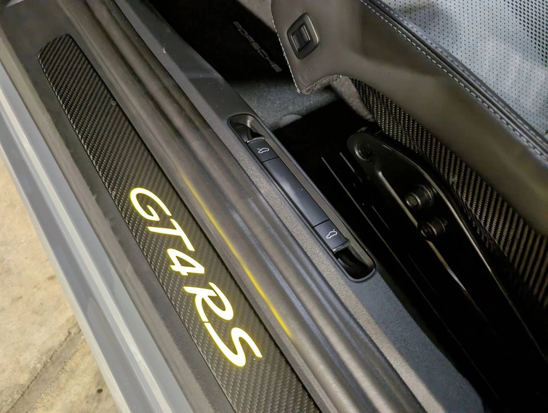 mph028_4175933414_350ca5c8f556ff00074feaf00ae03e17x_88168547d0