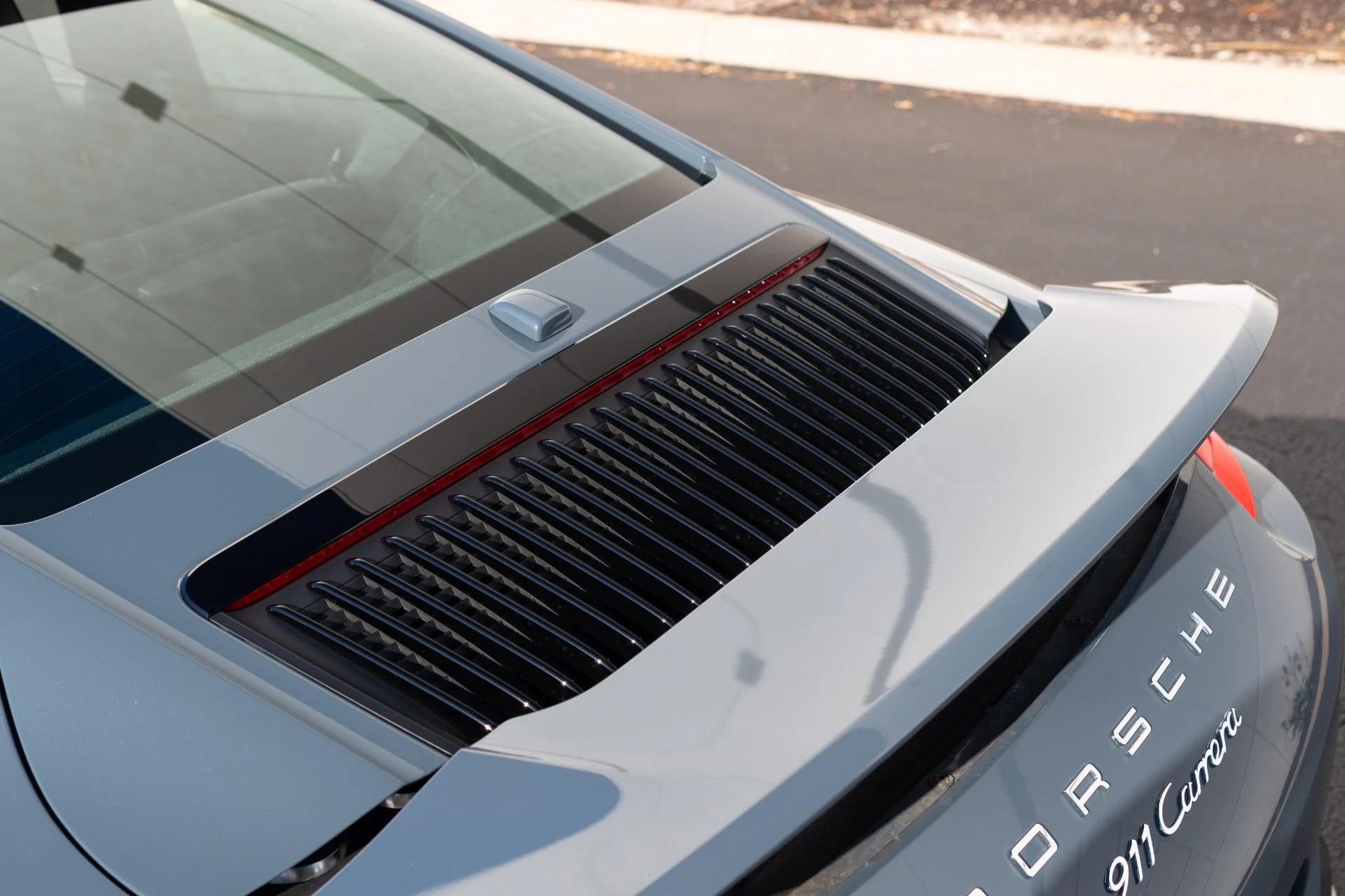 mph028_4180187324_Used_2017_Porsche_911_Carrera_1777686395_be5559b9be