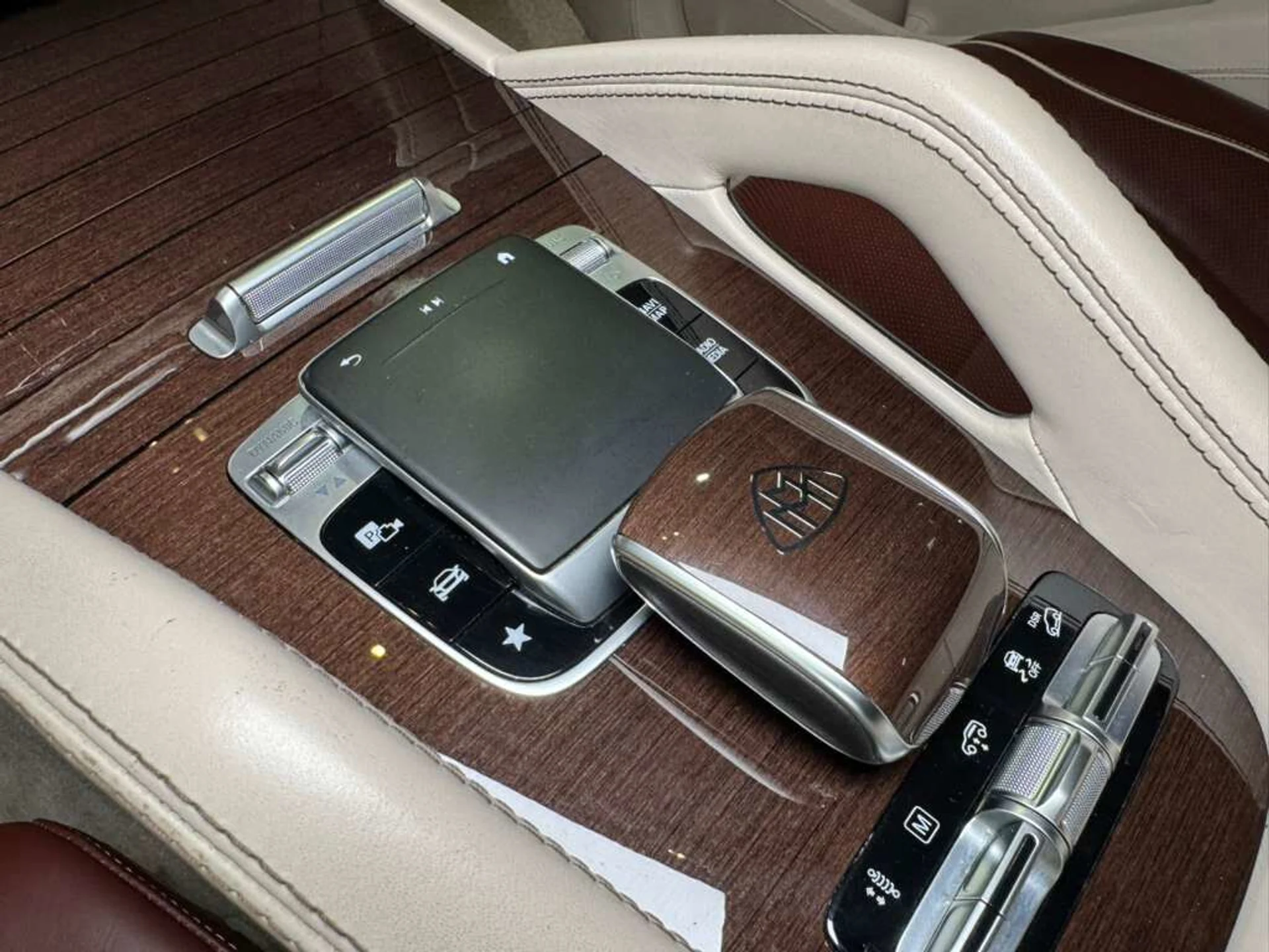 mph028_4207391673_2a61627b0f83b98814a0e1cb00036927_0b2c3b2ecd