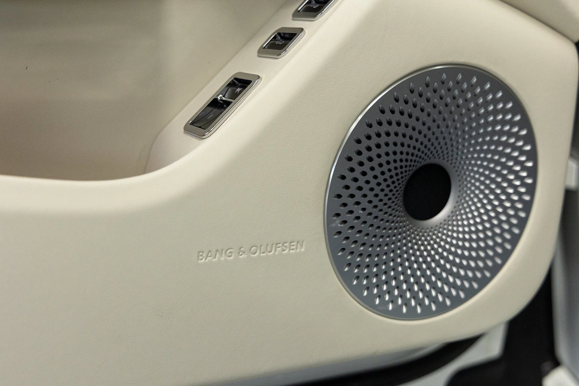 mph028_4217984798_cd7eed8d075bfbe2a518a13f389a7094x_2f8c7c08a8