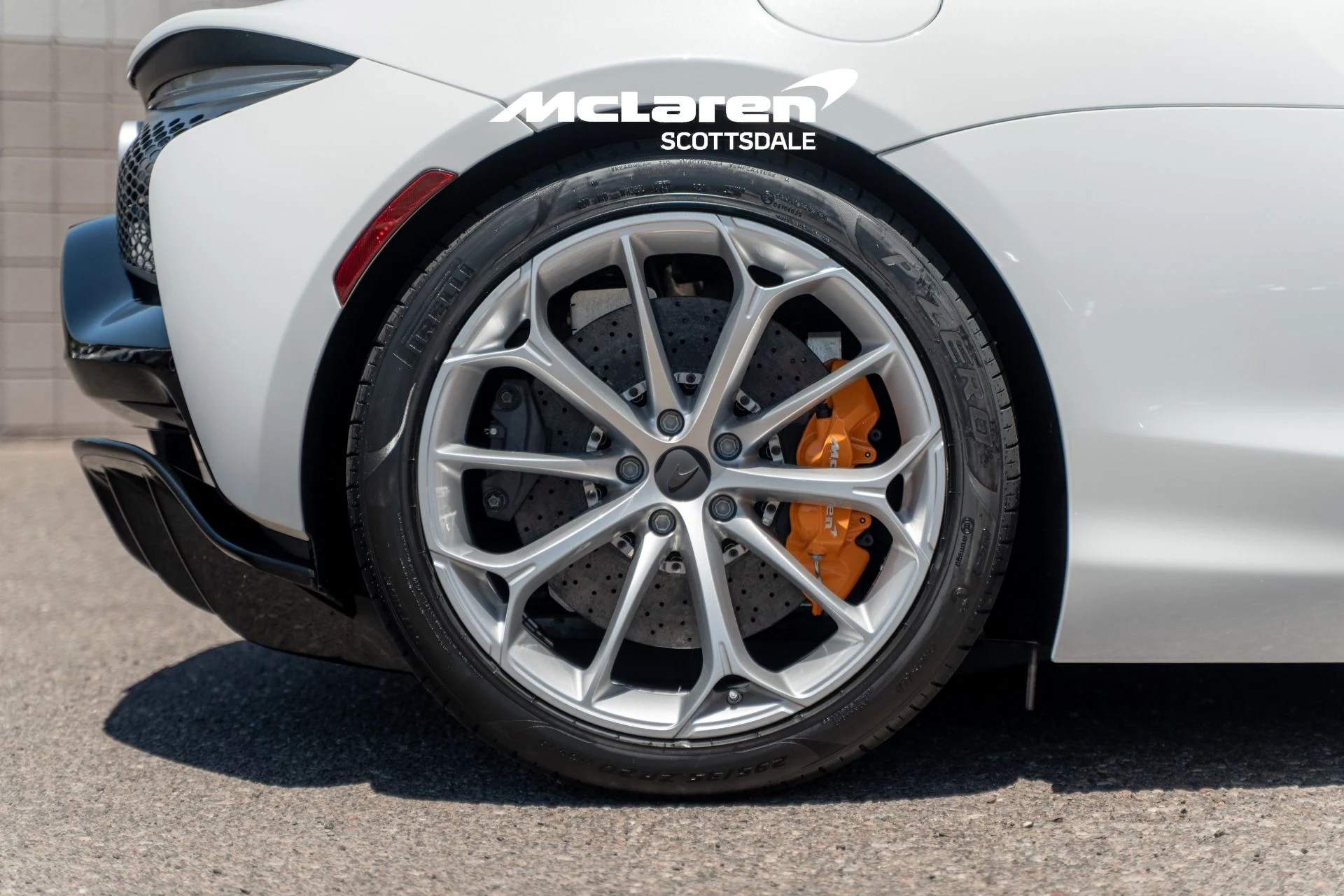 mph028_4220863681_Used_2026_MCLAREN_ARTURA_1781288579_1ede1207c8