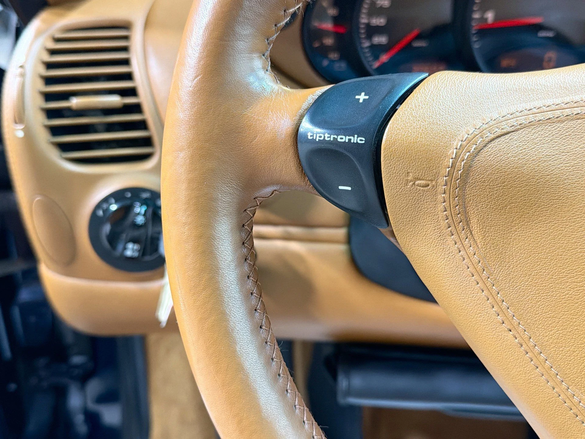 mph028_4225759960_93879c2613a7bbe92b46da619f0476bd_a3d4e0a5b1