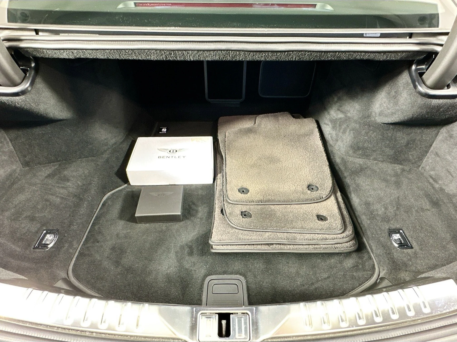 mph028_4229244275_29_535bf3b1b0