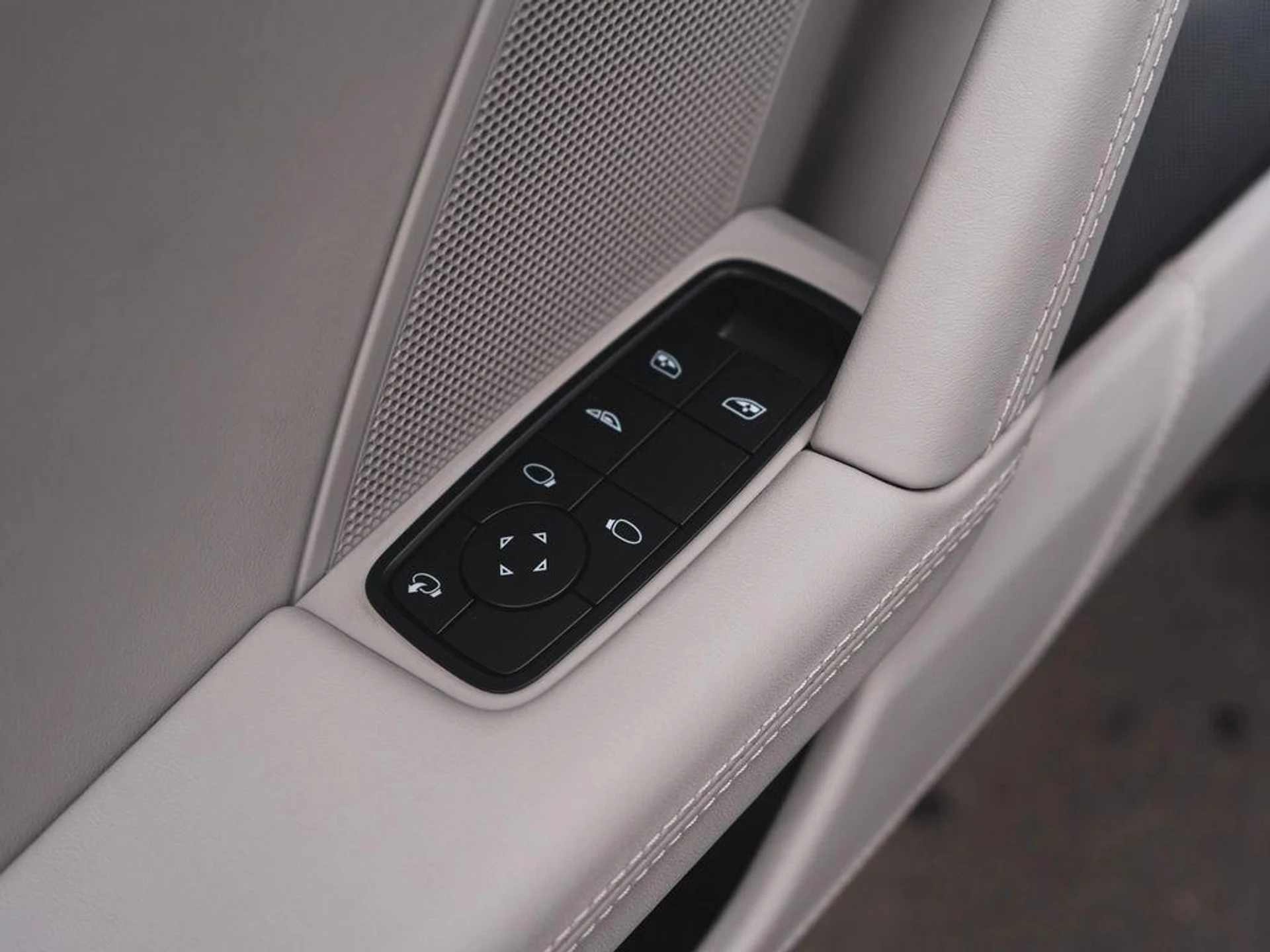 mph028_4235797418_Og_H62cg_Q_Ij_FAB_Vyui_Ugfi75dtr_U_427cc05e48