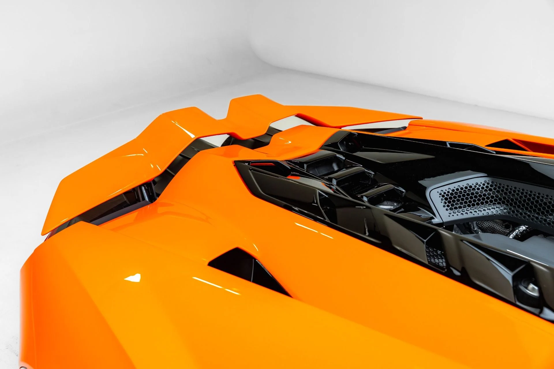 mph028_4237892431_Used_2024_Lamborghini_Revuelto_1781129539_1d738891c1