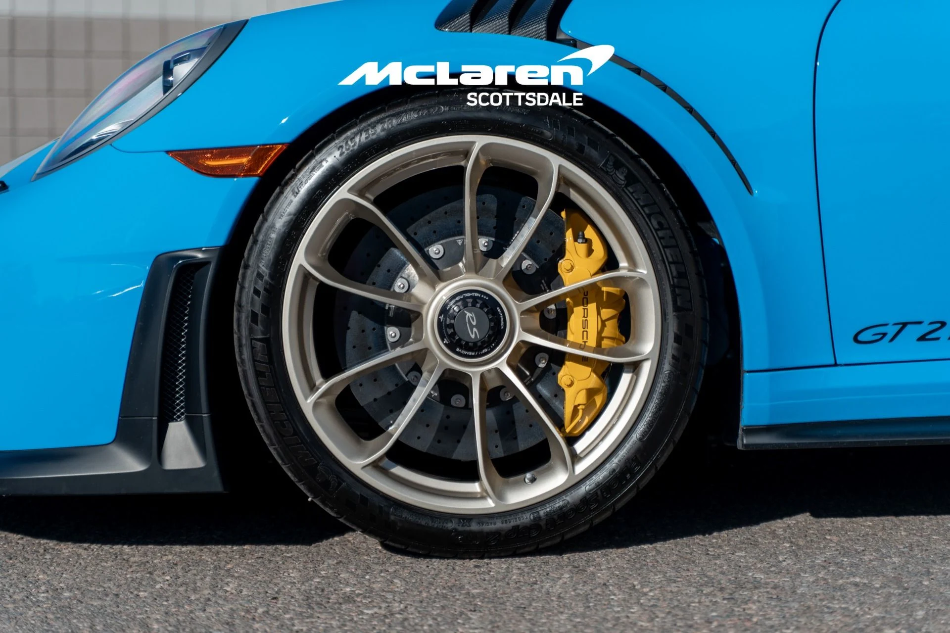 mph028_4244942869_Used_2018_PORSCHE_911_GT_2_RS_1765679912_e3a5378526