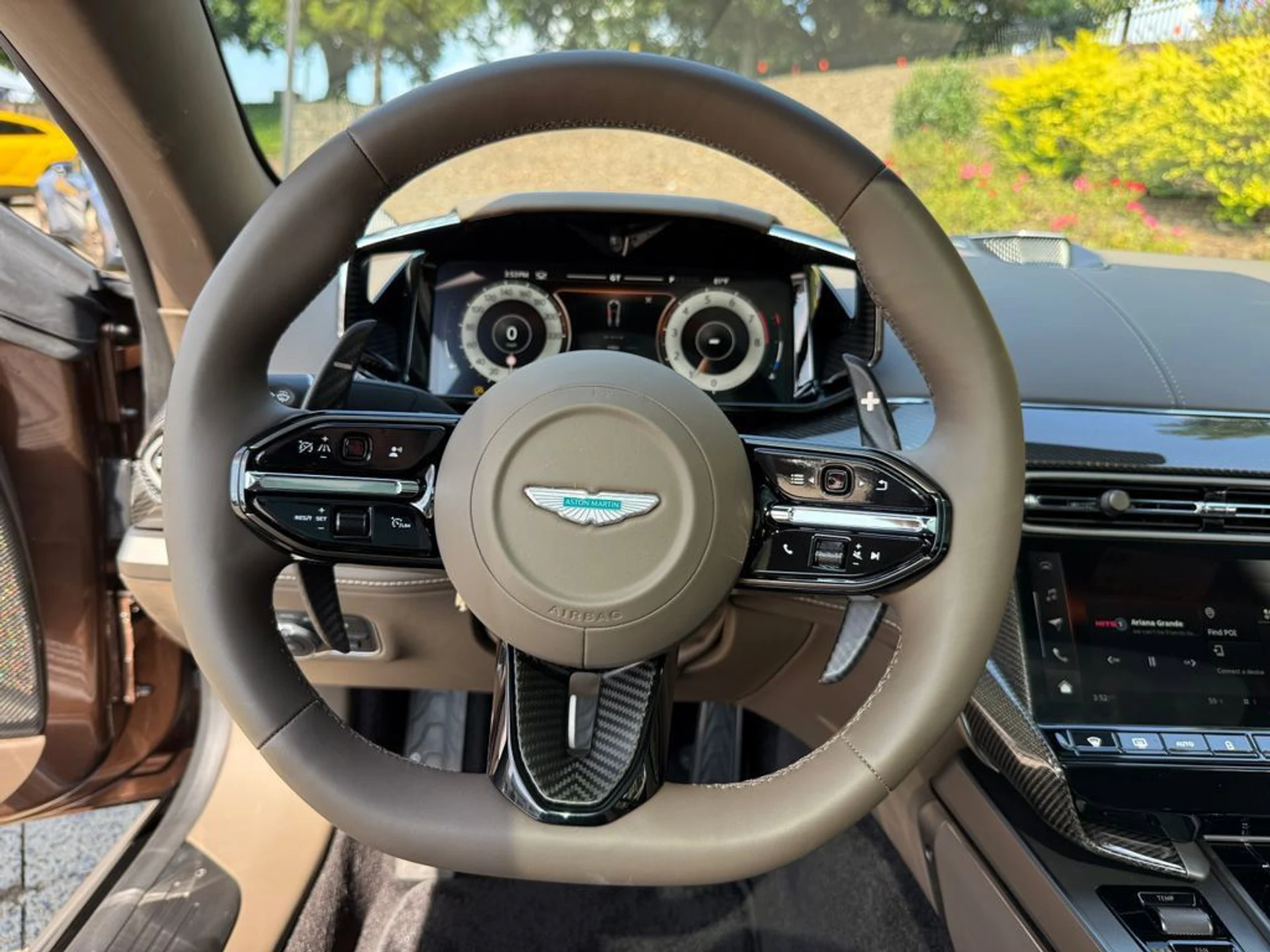 mph028_4250753103_1a76e958713d49c59fdb3fa16d1ed18e_ec95caef51