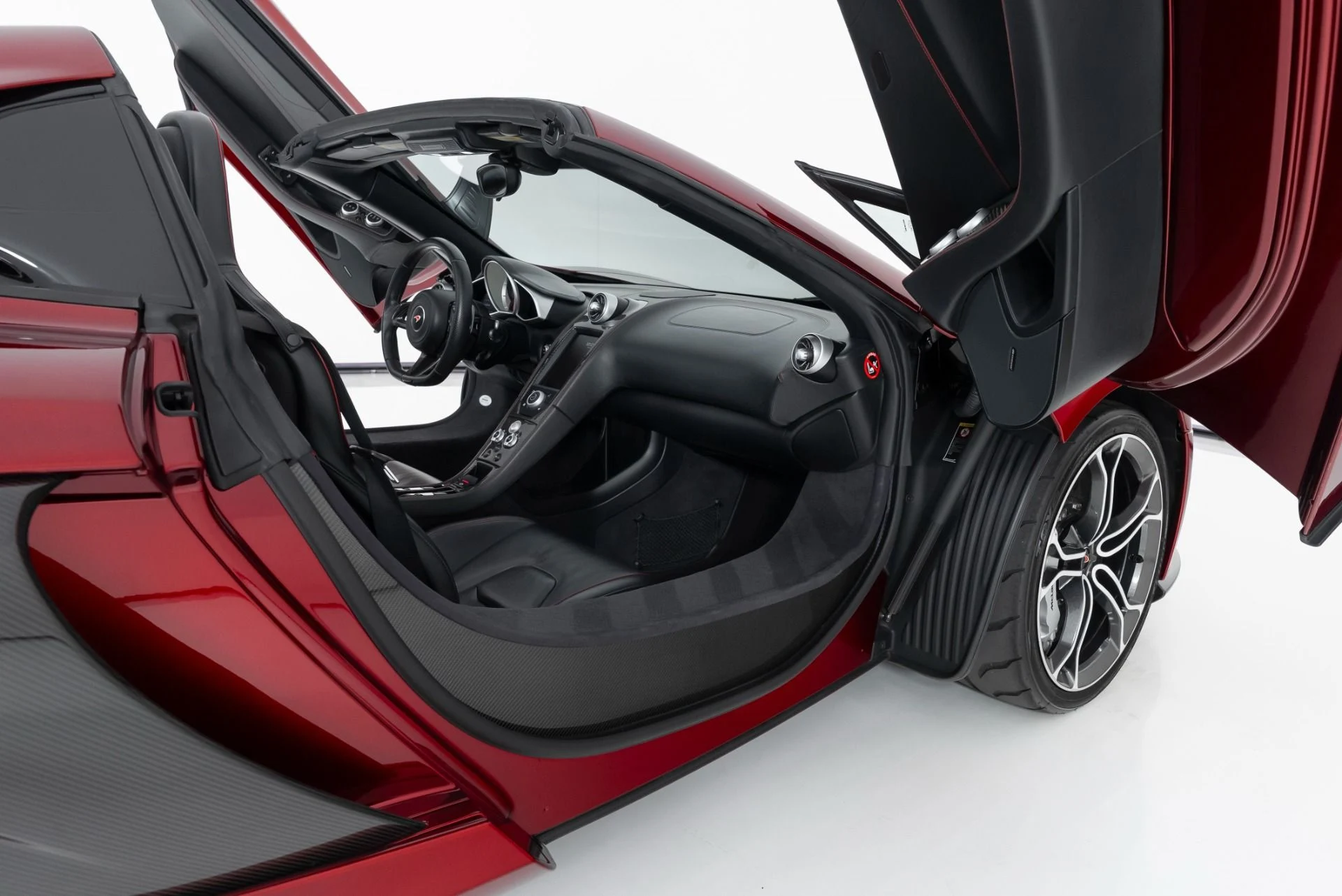 mph028_4251399641_Used_2016_Mclaren_650_S_Spider_1758049522_91123ecaef