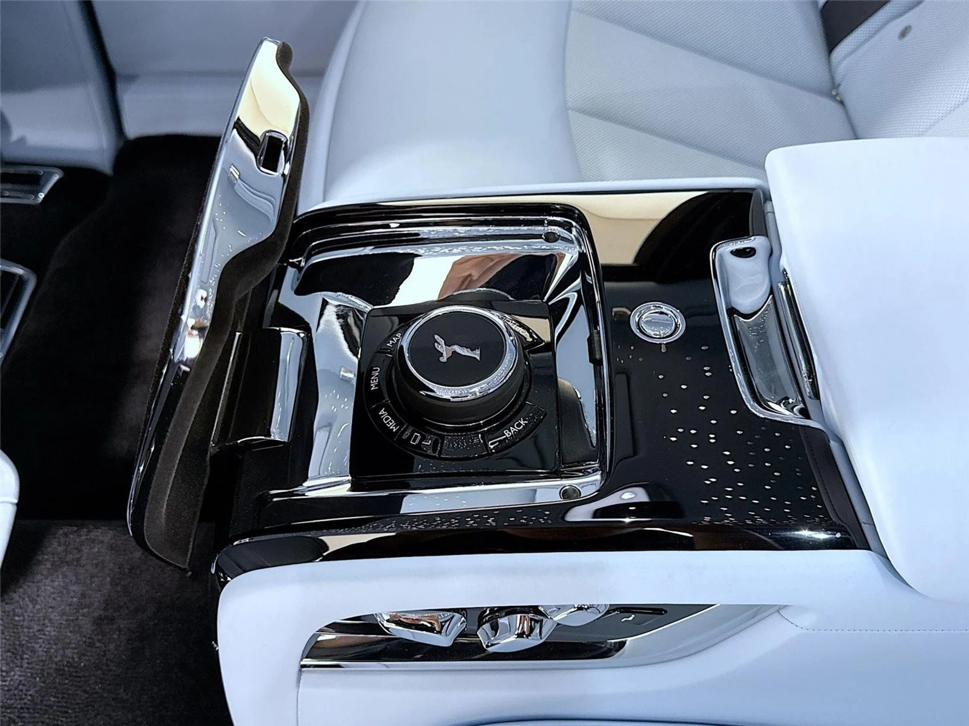 mph028_4259573909_c44a8ad054c13b447631fa9aa1598614_13104a963b