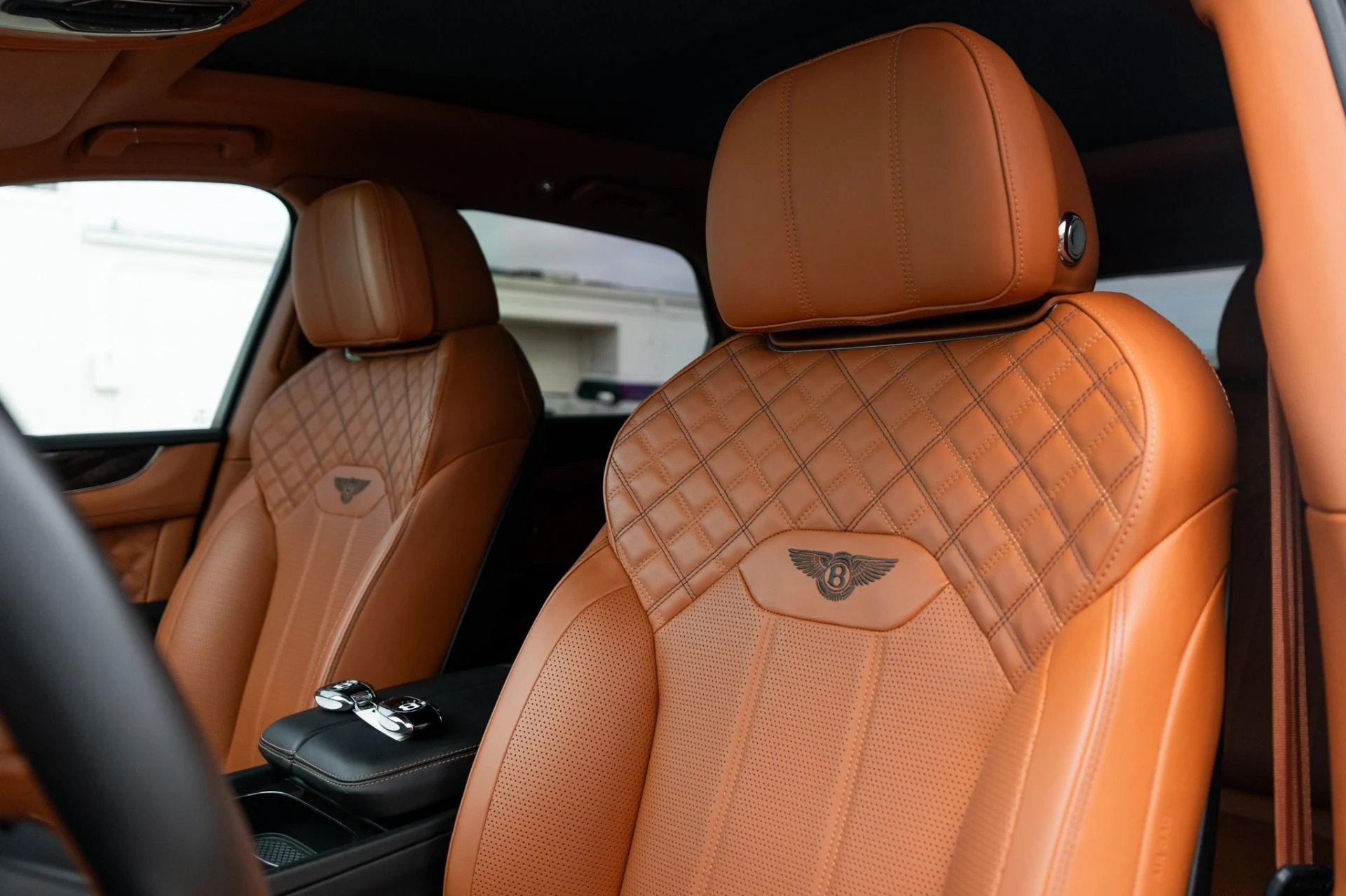 mph028_4263642725_Used_2021_Bentley_Bentayga_V8_1780518091_a14f0ef936