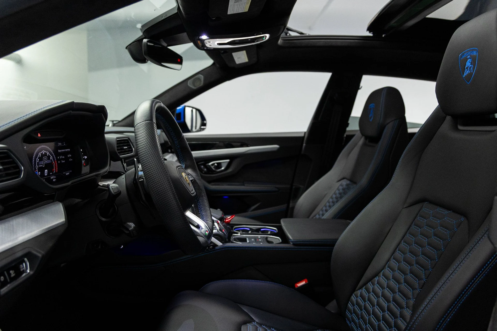 mph028_426702758_5e6763bc7868c5fcb8245e82e2364b8bx_a423b21e00