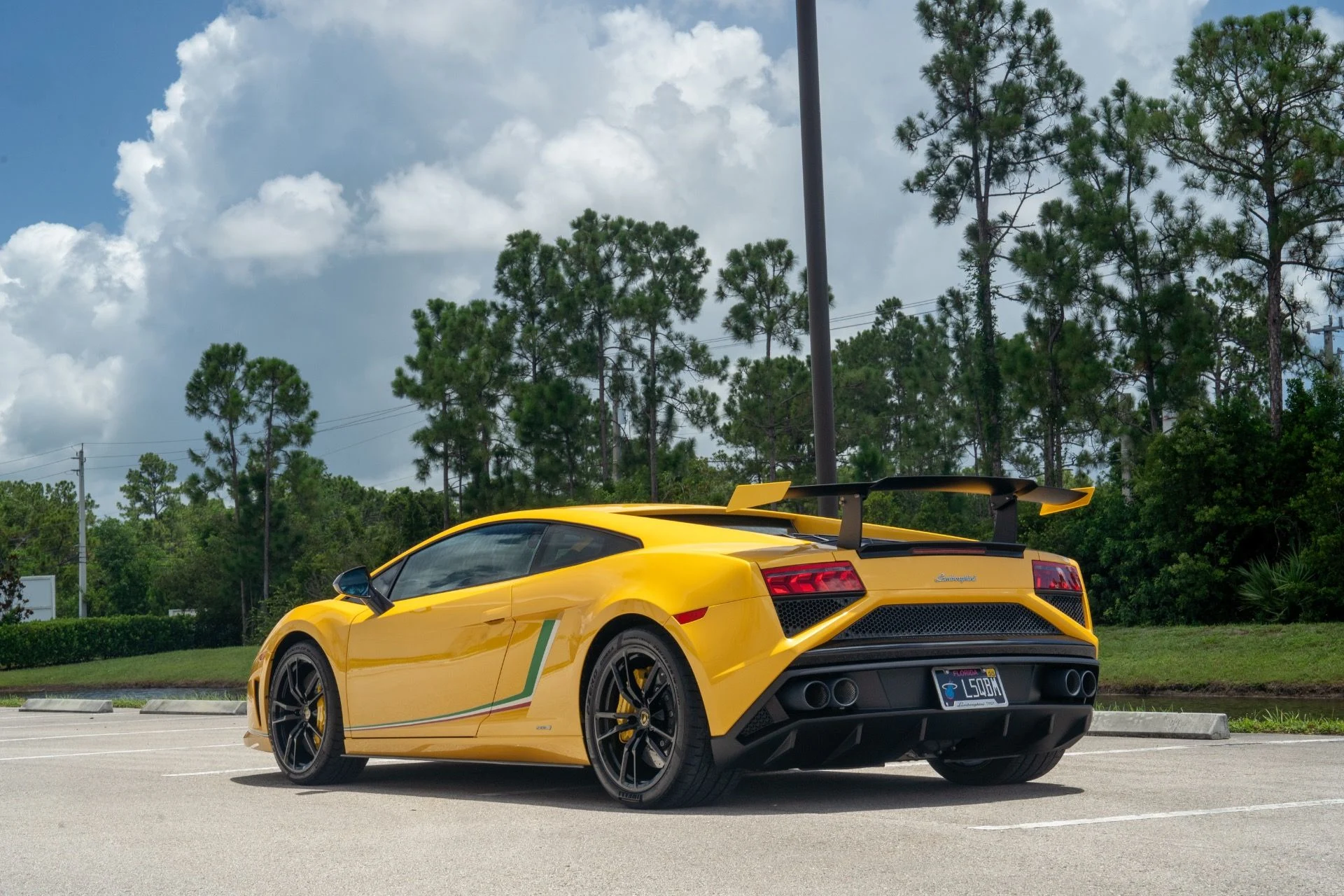 mph028_4271980852_Used_2014_Lamborghini_Gallardo_LP_570_4_Squadra_Corse_1755029619_538bb44a1f