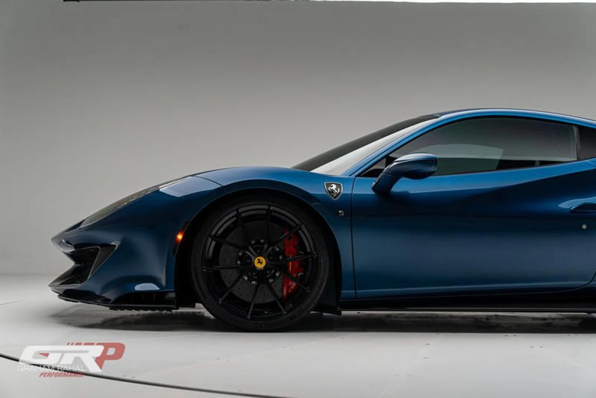 mph028_4285750744_C6_BCEB_01_2_C16_42_A0_85_F8_391_D792_EC_786_6303cab659